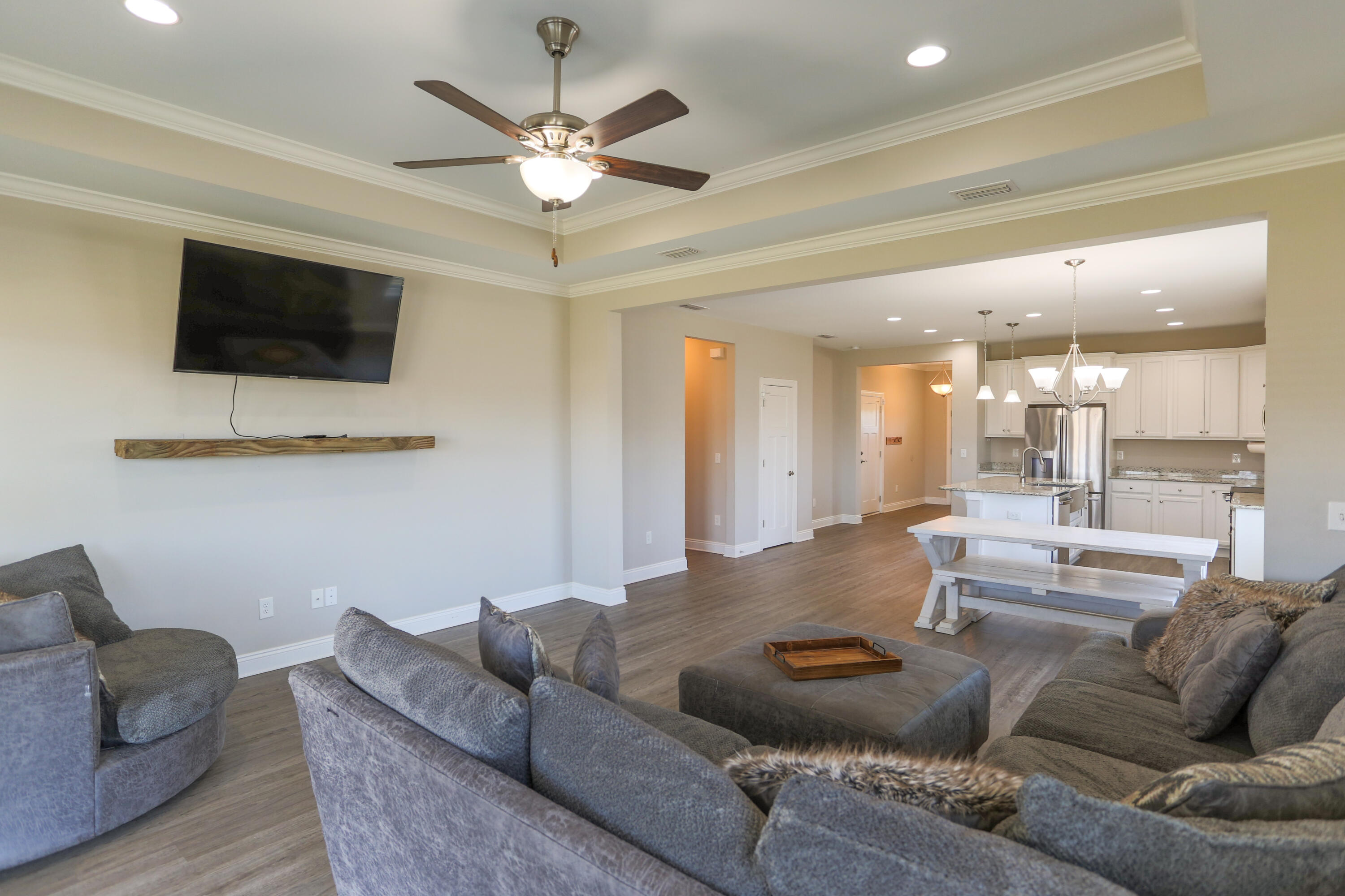 CROSS CREEK - Residential
