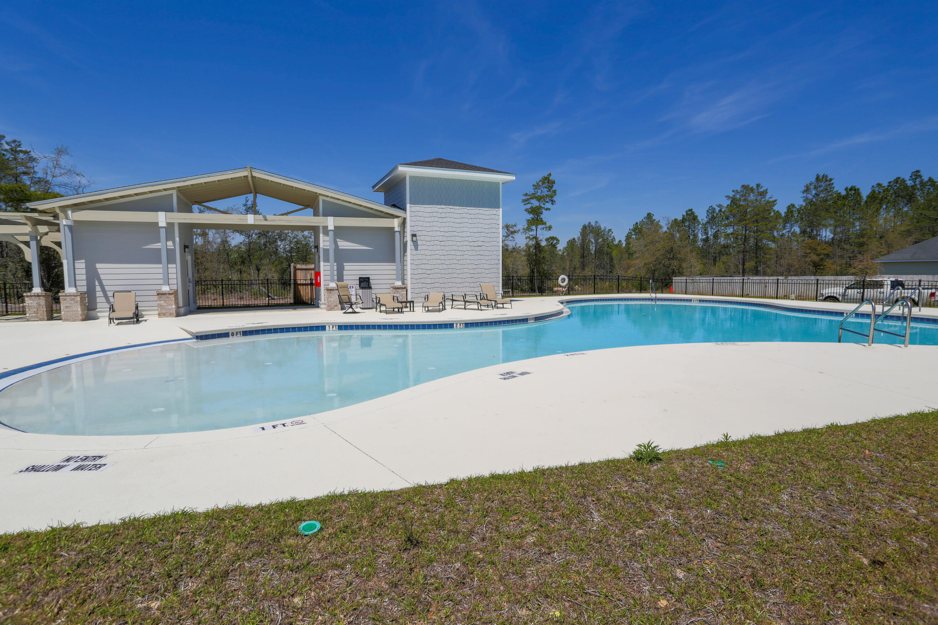 CROSS CREEK - Residential