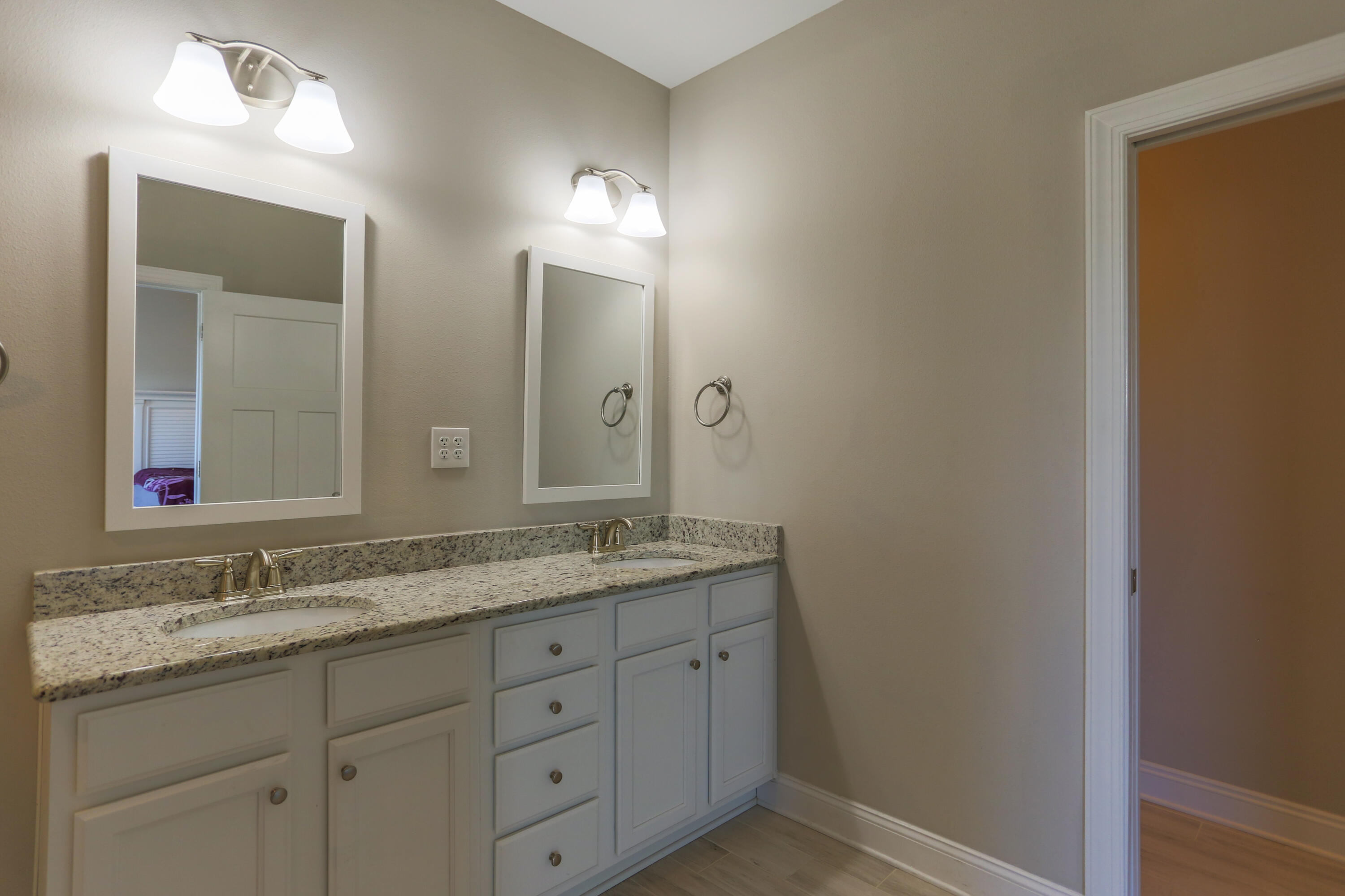 CROSS CREEK - Residential