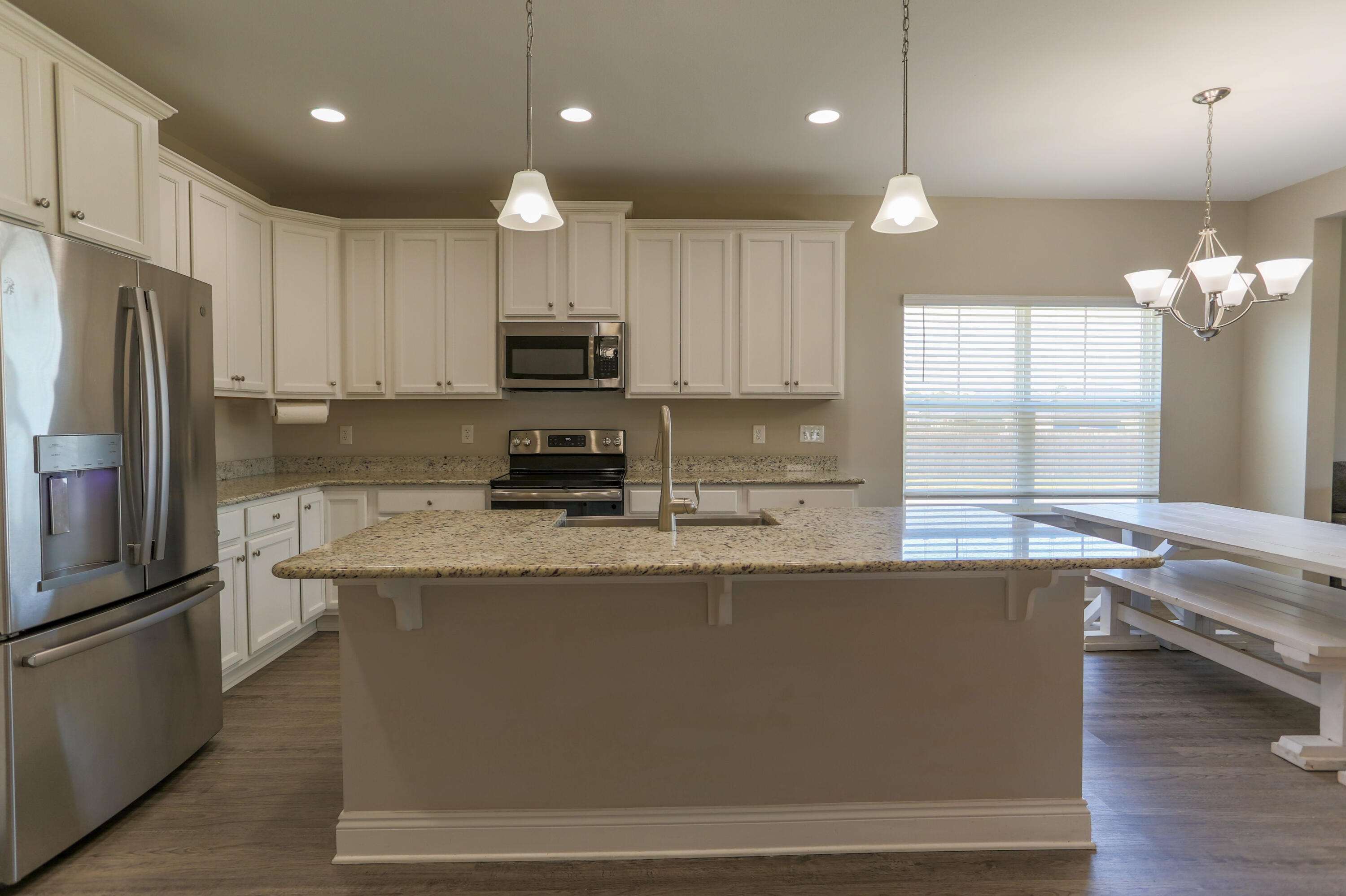 CROSS CREEK - Residential