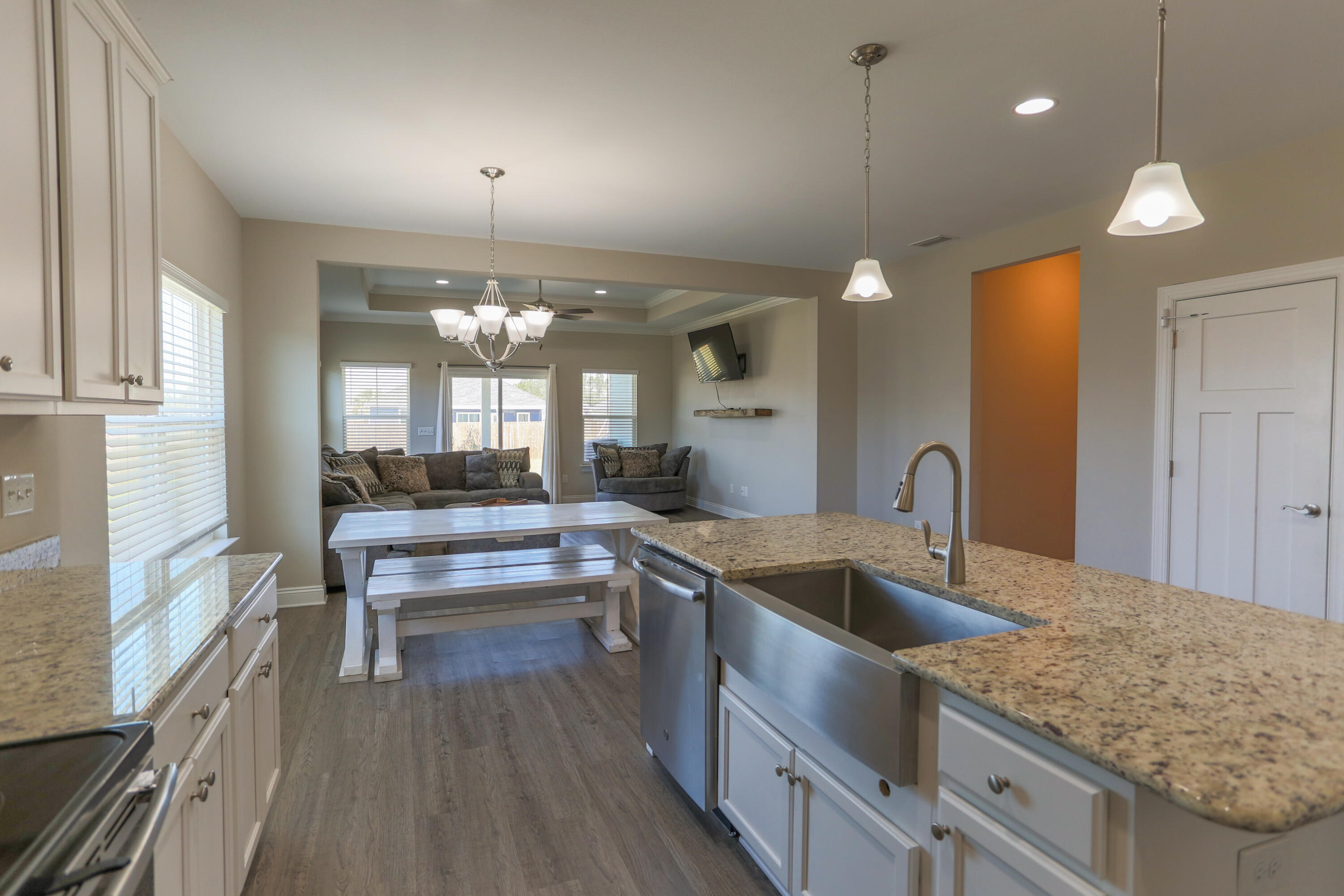 CROSS CREEK - Residential