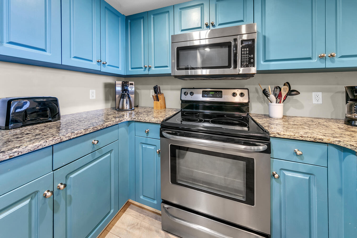 STERLING SHORES - Residential