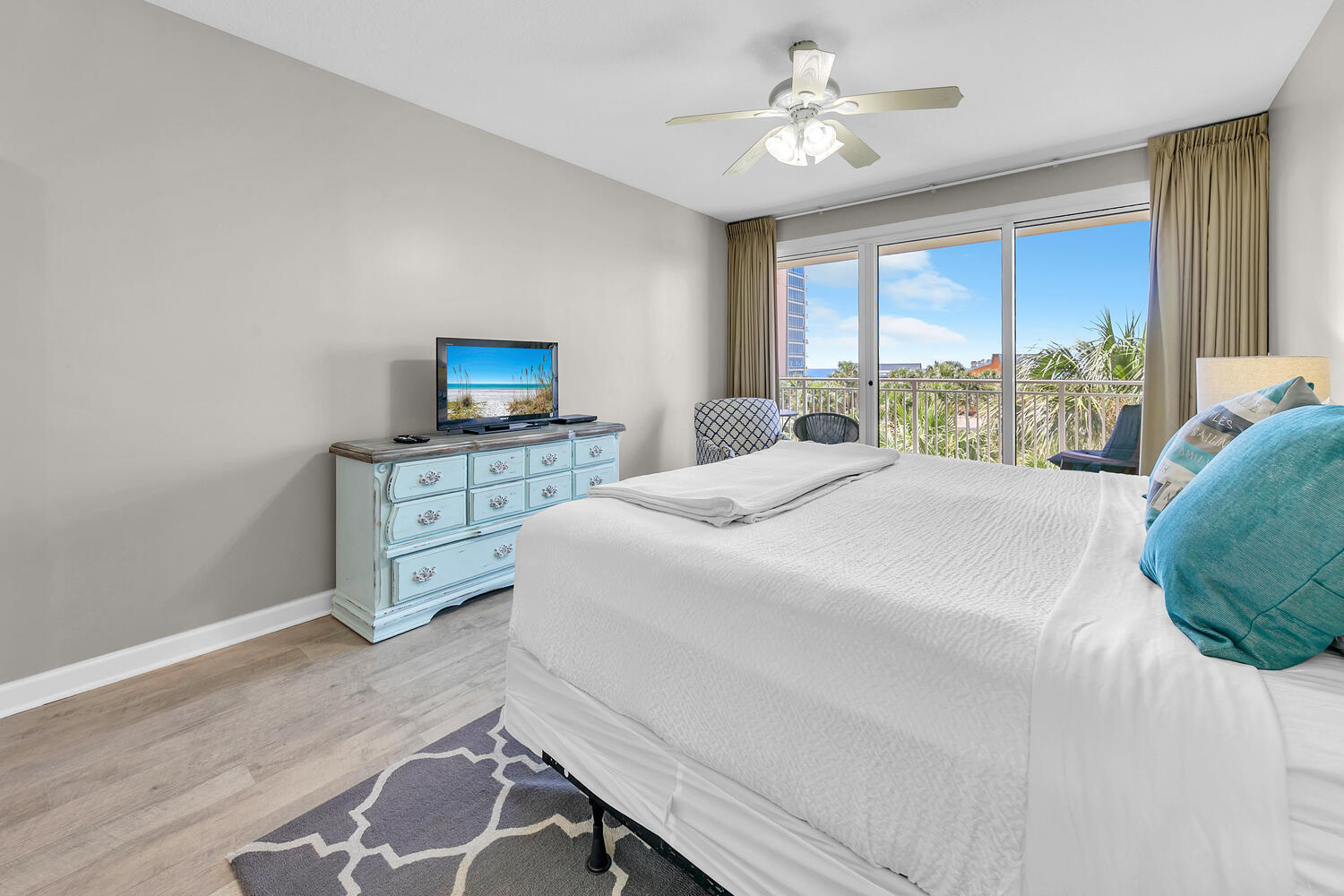 STERLING SHORES - Residential