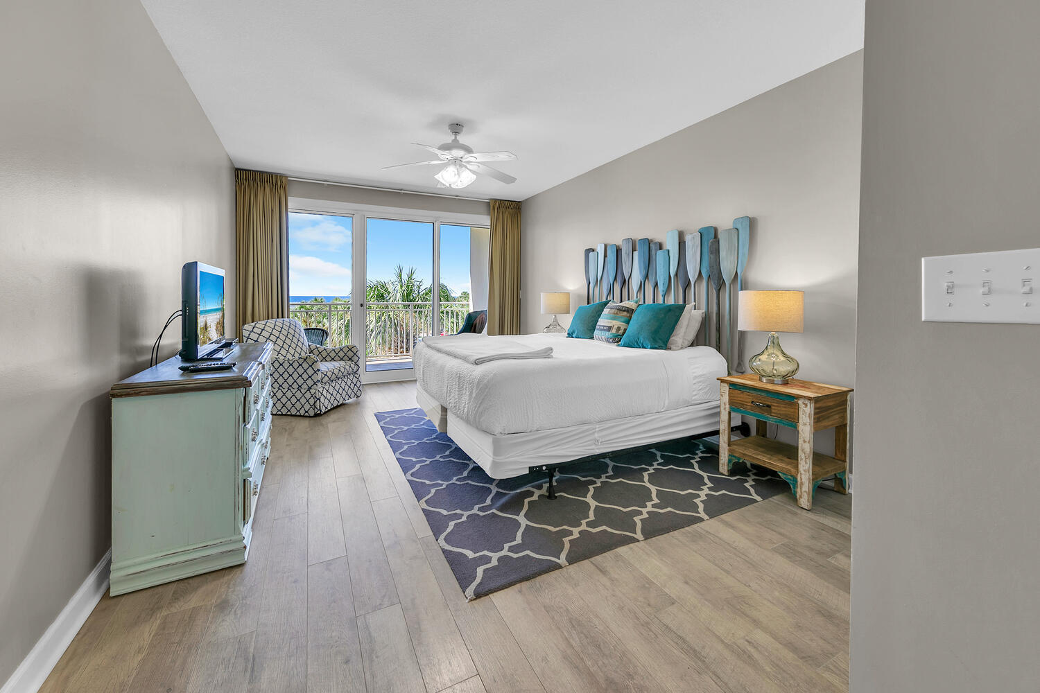 STERLING SHORES - Residential