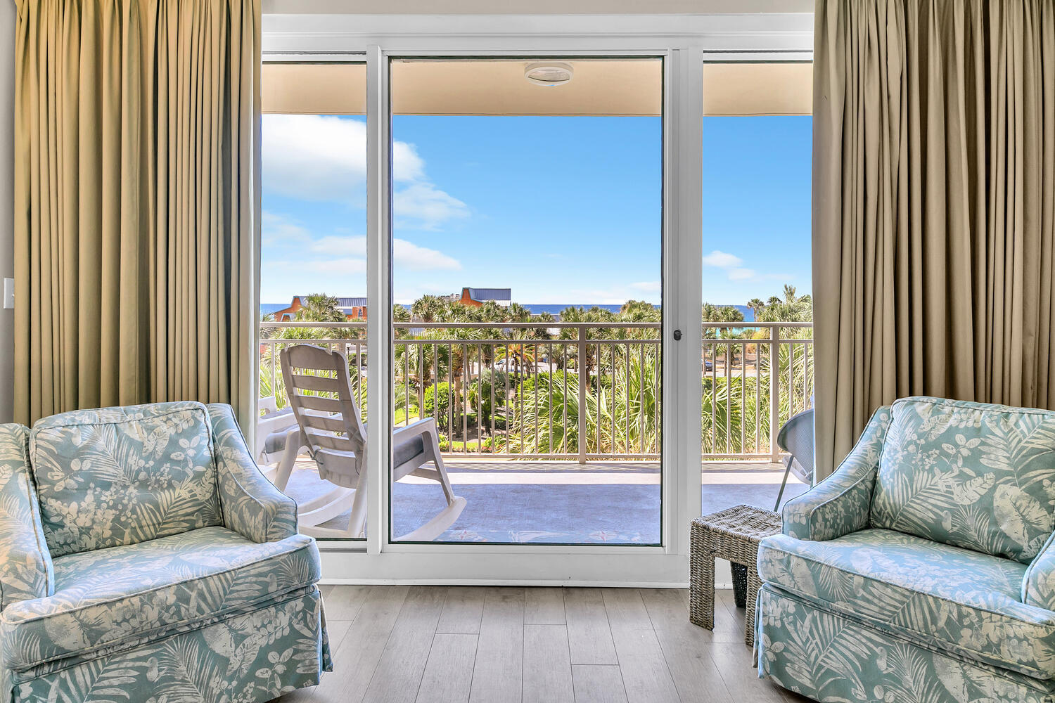 STERLING SHORES - Residential