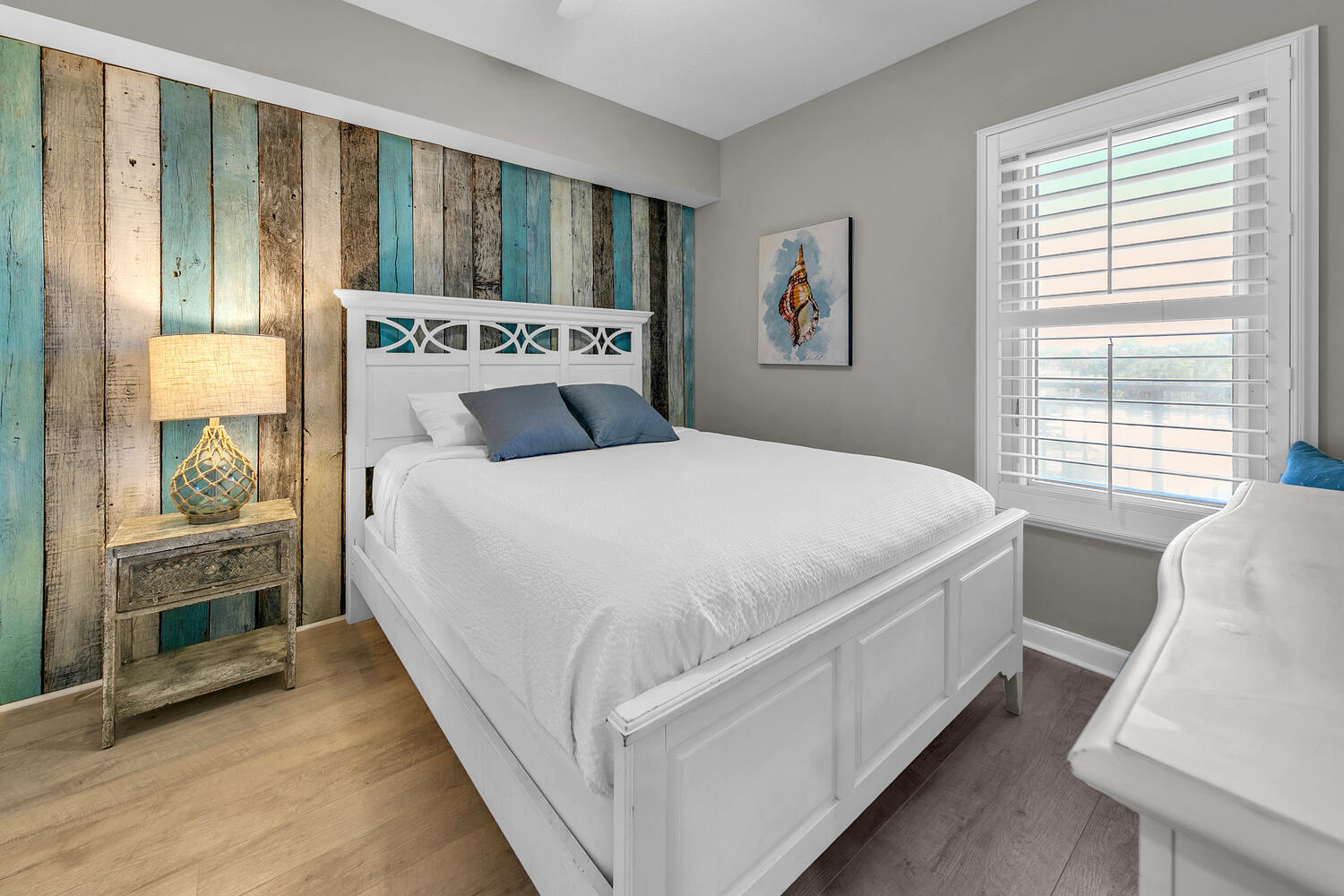 STERLING SHORES - Residential