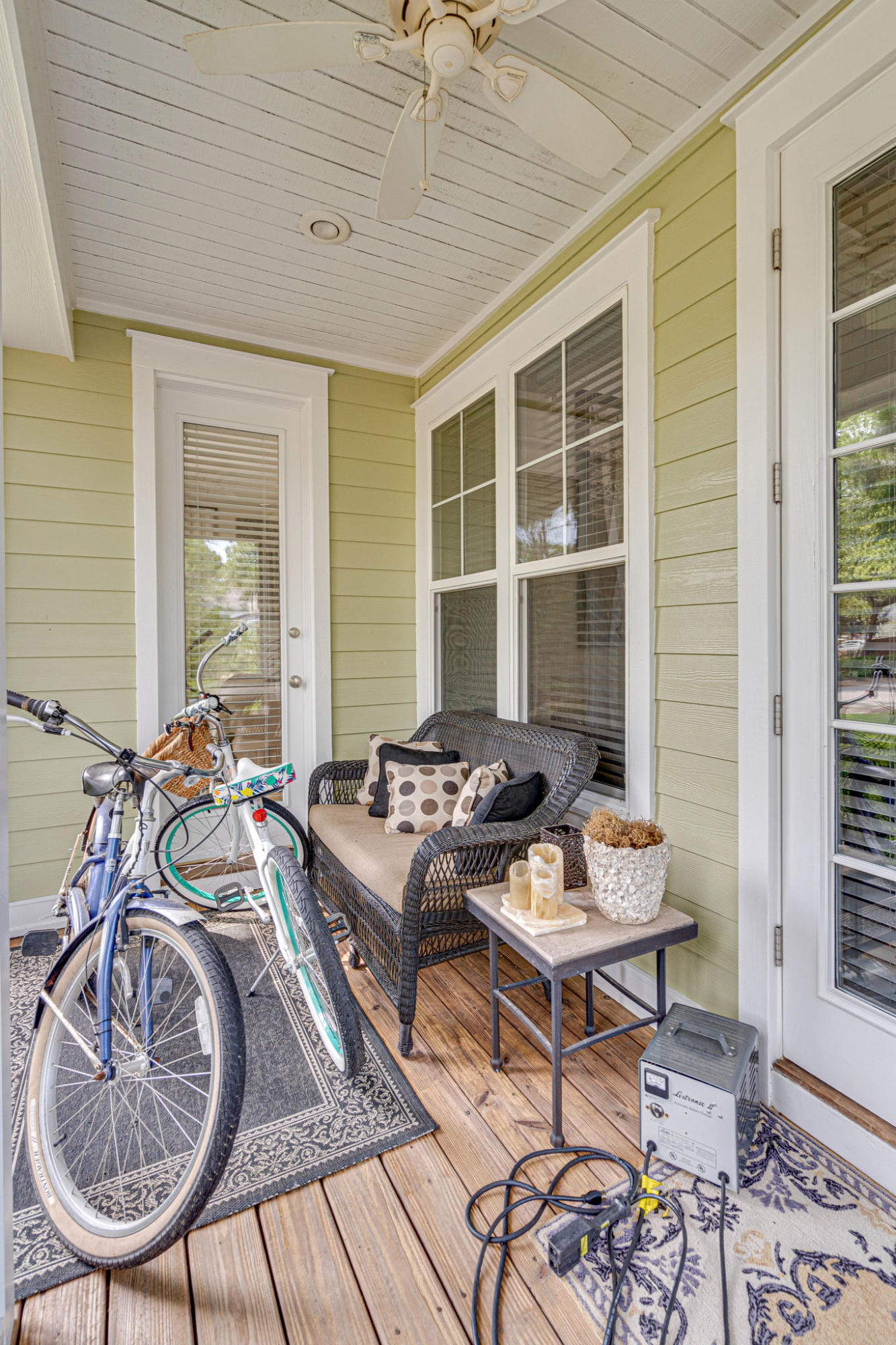 LAUREL GROVE - Residential