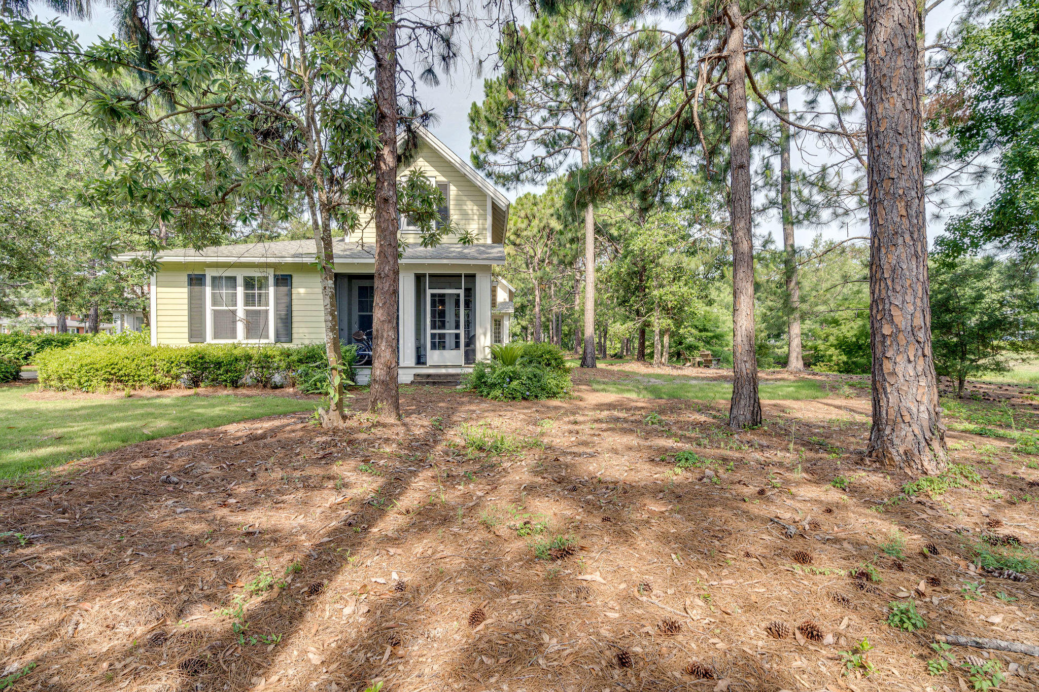 LAUREL GROVE - Residential