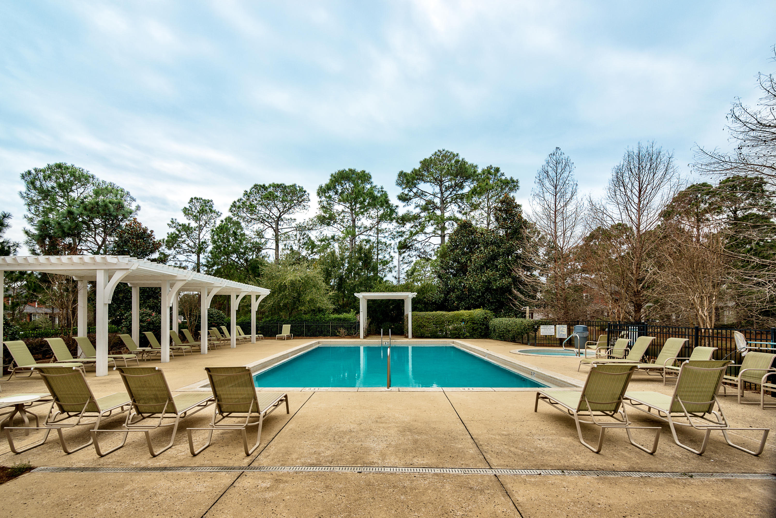 LAUREL GROVE - Residential