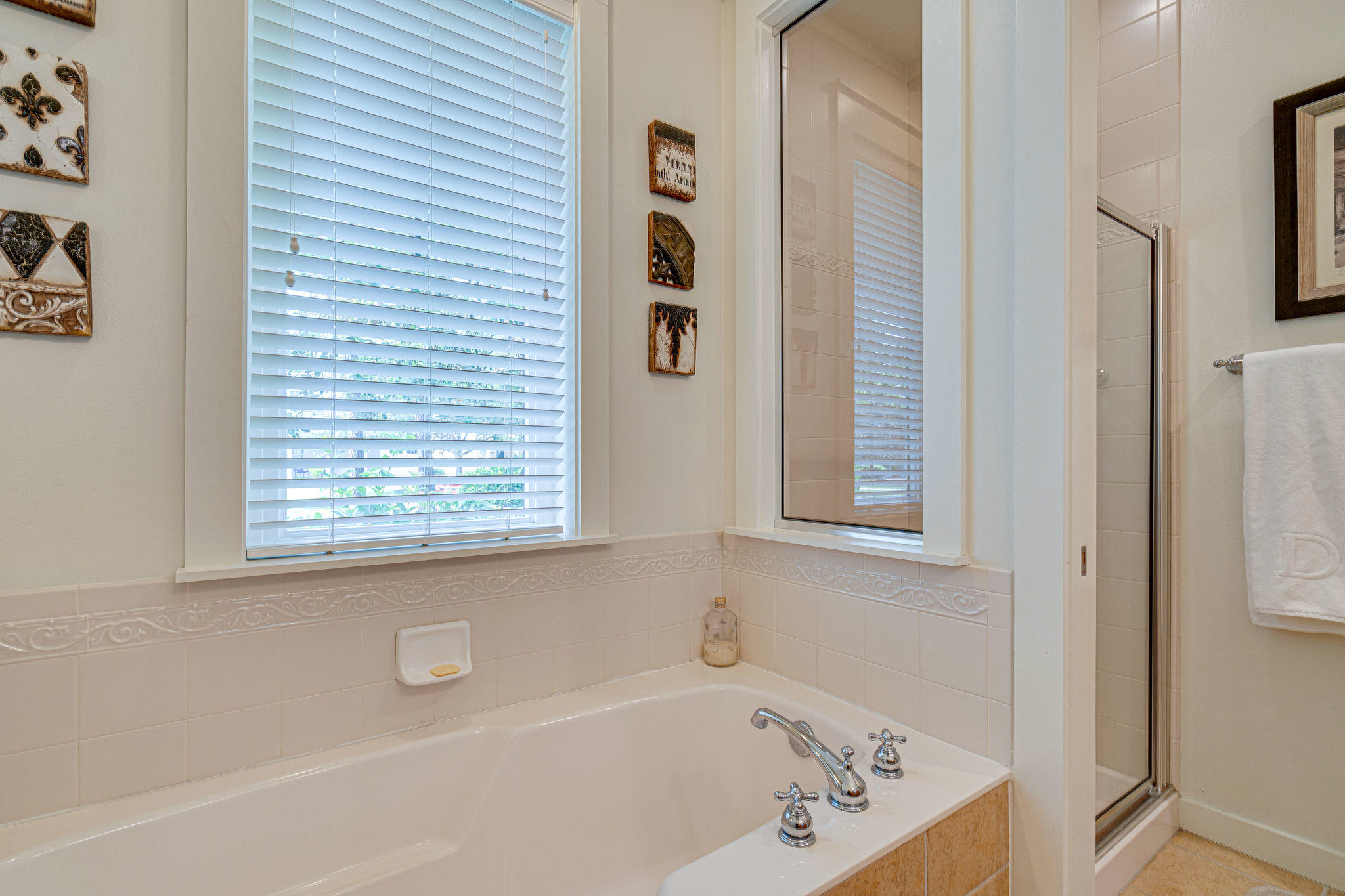 LAUREL GROVE - Residential