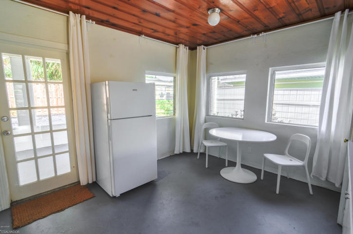 LAGUNA BEACH ESTATES - Residential