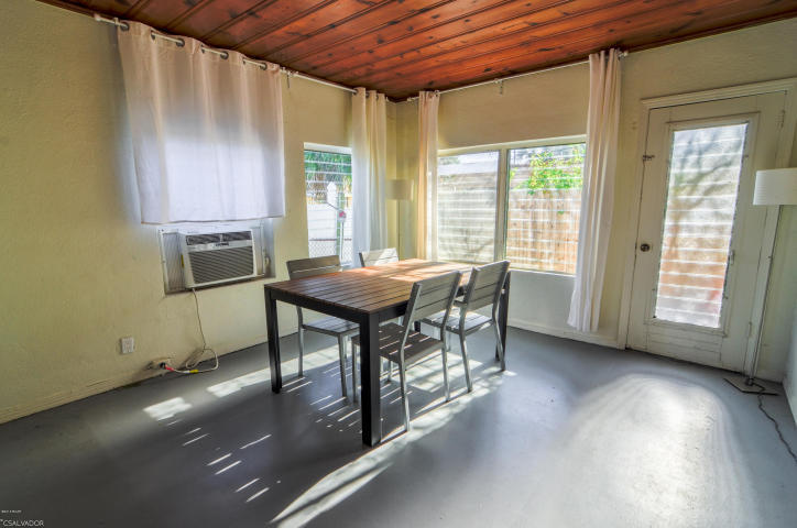 LAGUNA BEACH ESTATES - Residential