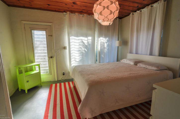 LAGUNA BEACH ESTATES - Residential