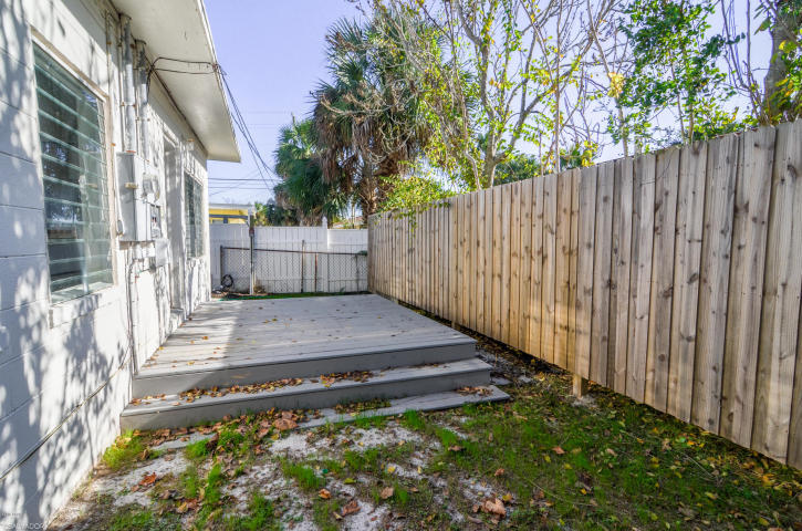 LAGUNA BEACH ESTATES - Residential