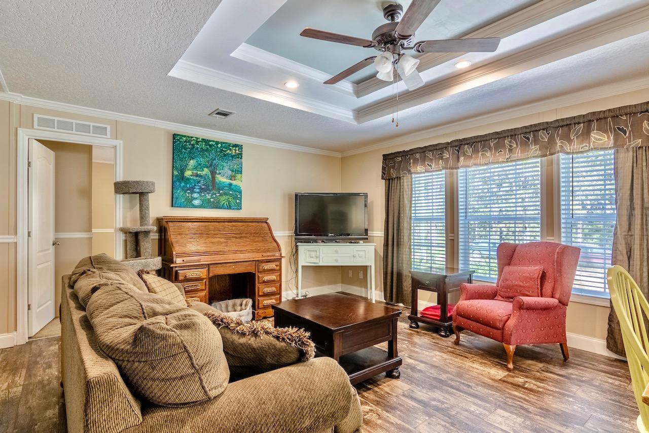 TOWN OF SANTA ROSA - Residential