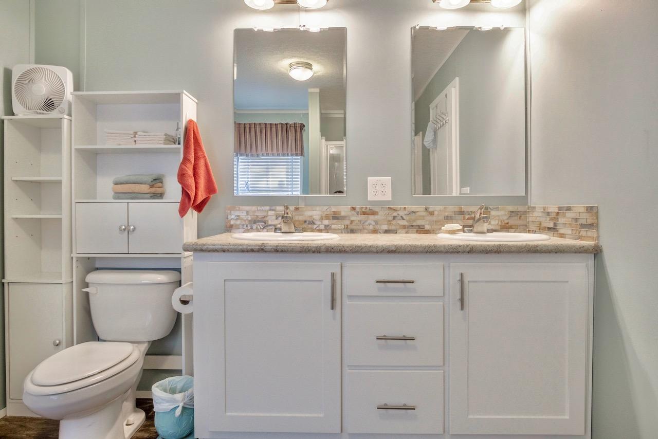 TOWN OF SANTA ROSA - Residential