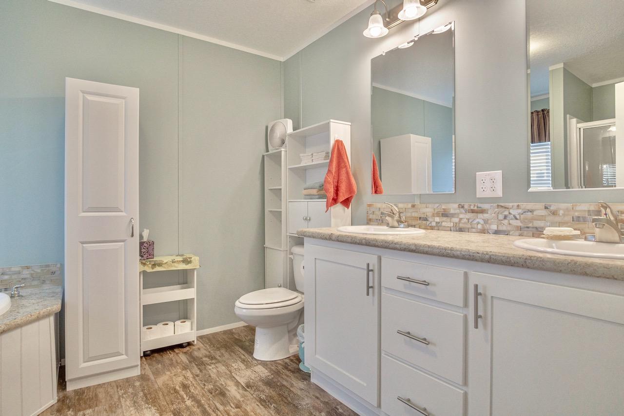 TOWN OF SANTA ROSA - Residential