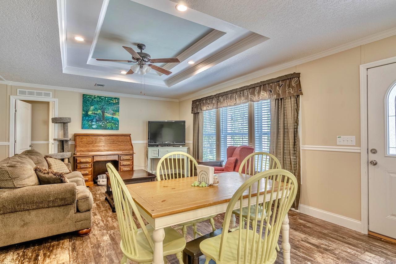 TOWN OF SANTA ROSA - Residential