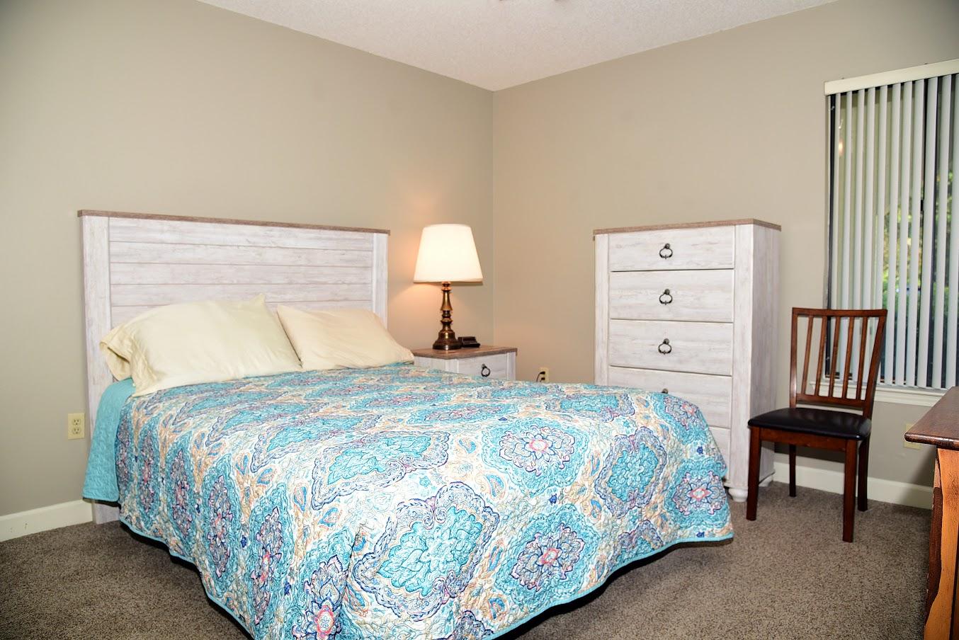 LAKESIDE CONDO AT BLUEWATER BAY - Residential