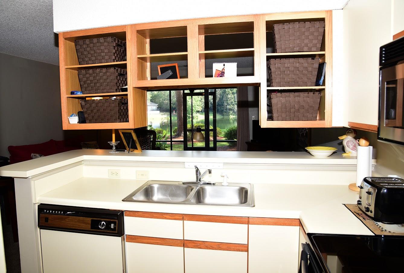 LAKESIDE CONDO AT BLUEWATER BAY - Residential