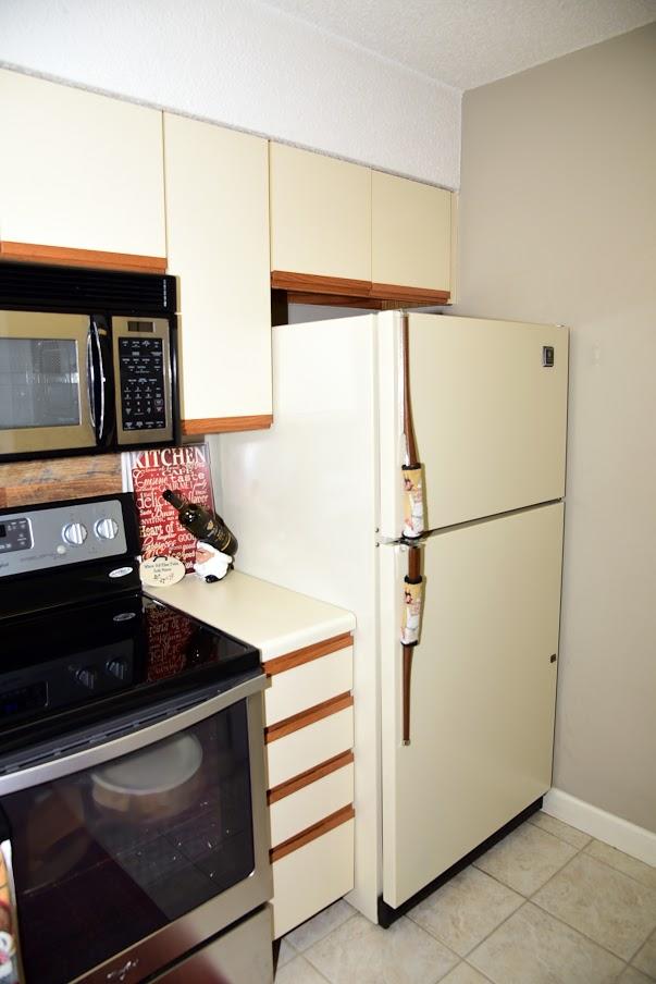 LAKESIDE CONDO AT BLUEWATER BAY - Residential