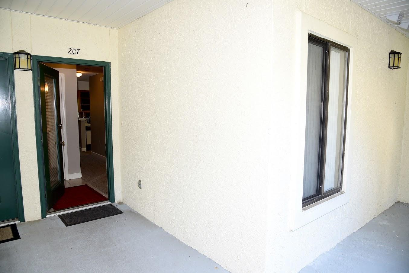 LAKESIDE CONDO AT BLUEWATER BAY - Residential