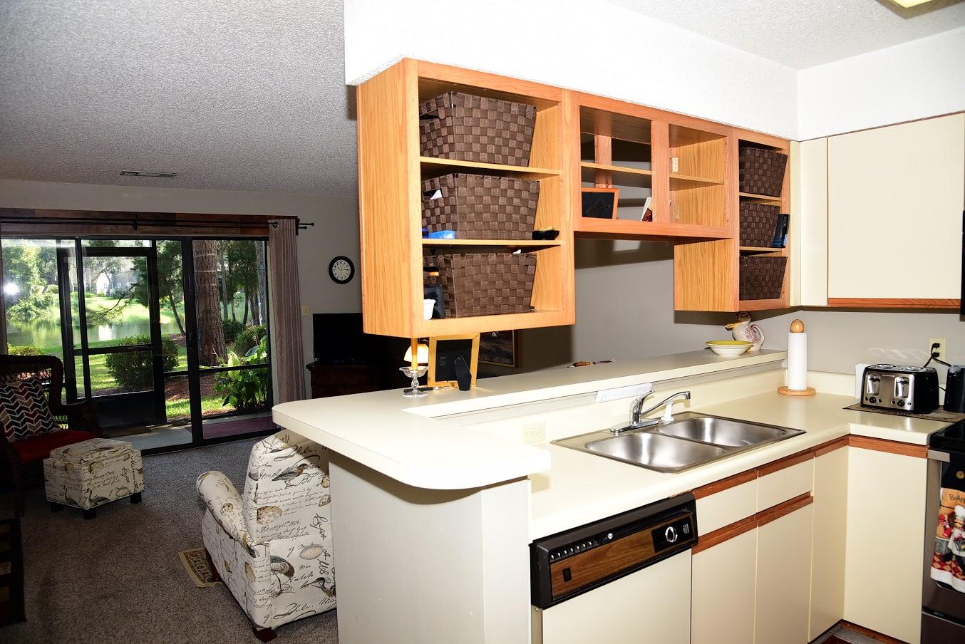 LAKESIDE CONDO AT BLUEWATER BAY - Residential