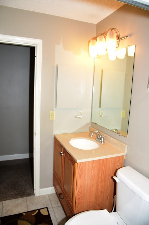 LAKESIDE CONDO AT BLUEWATER BAY - Residential