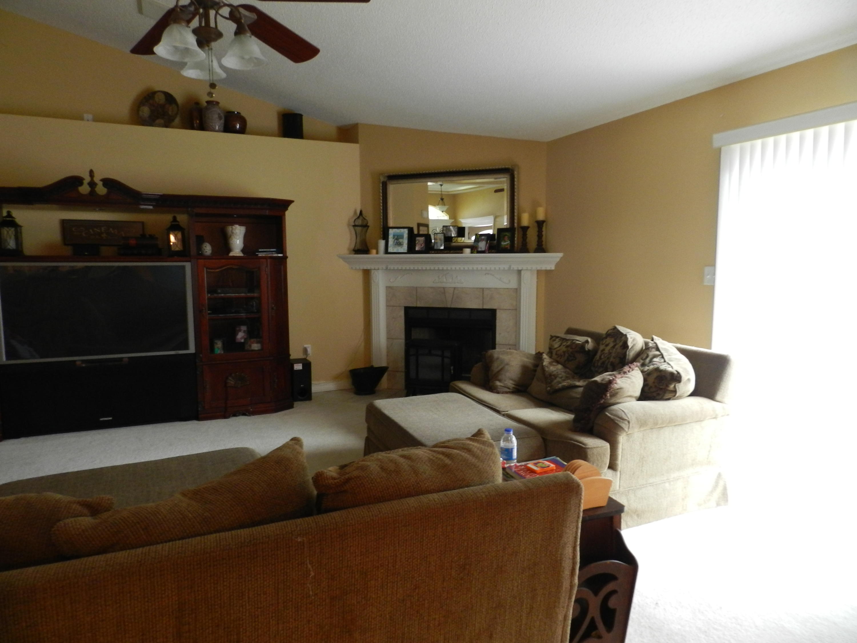 ASHBERRY WOODS - Residential