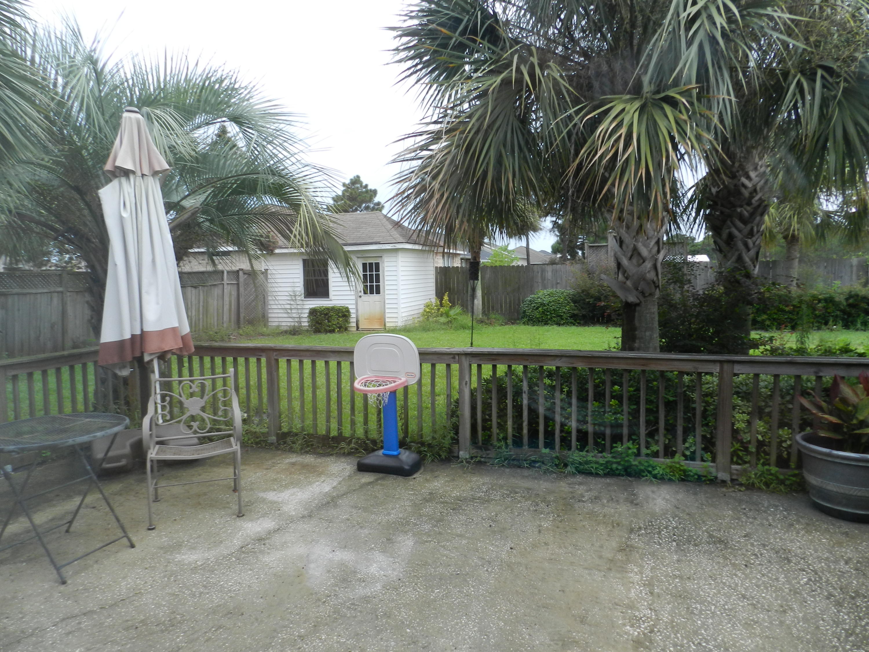 ASHBERRY WOODS - Residential