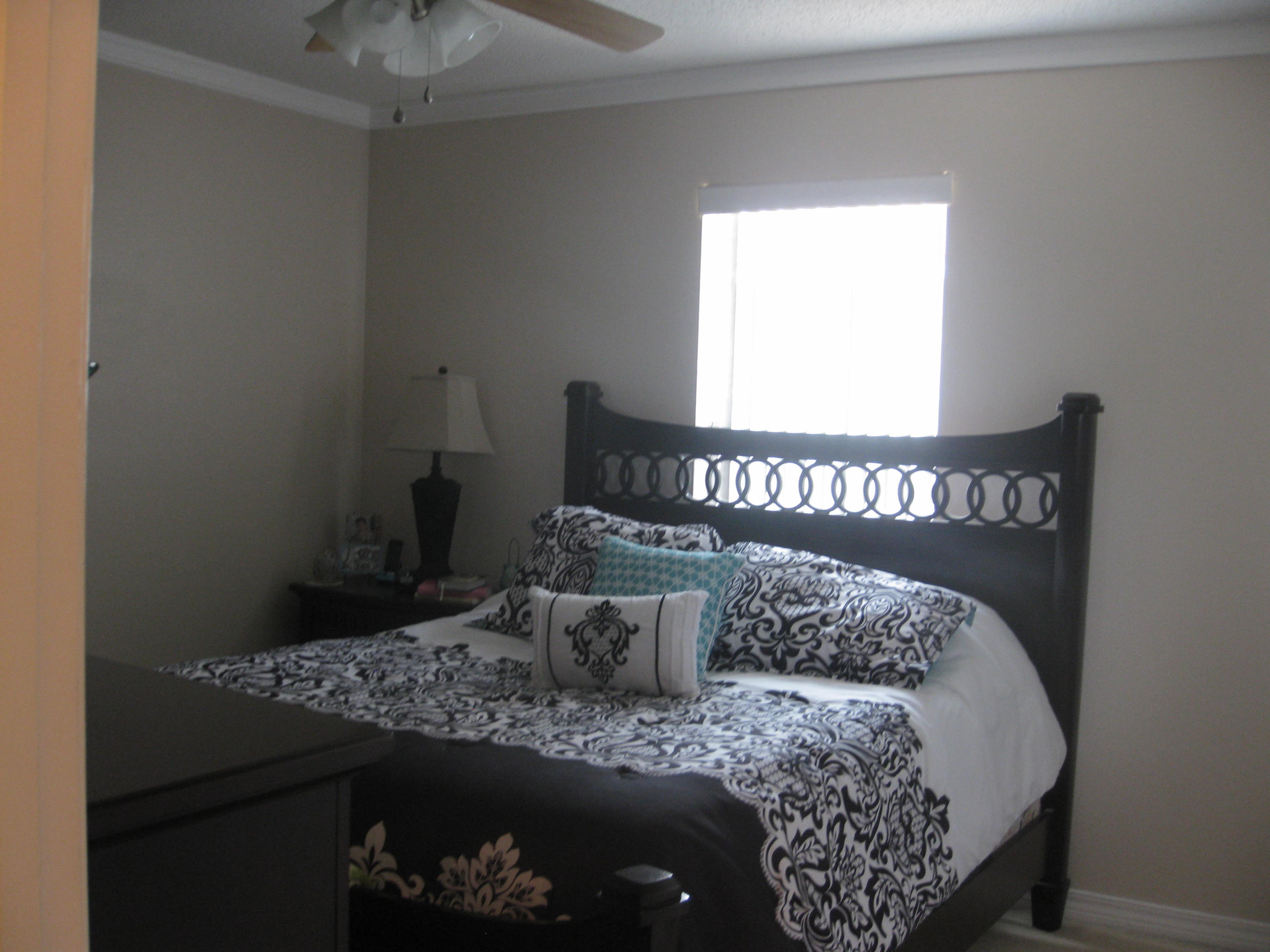 ASHBERRY WOODS - Residential