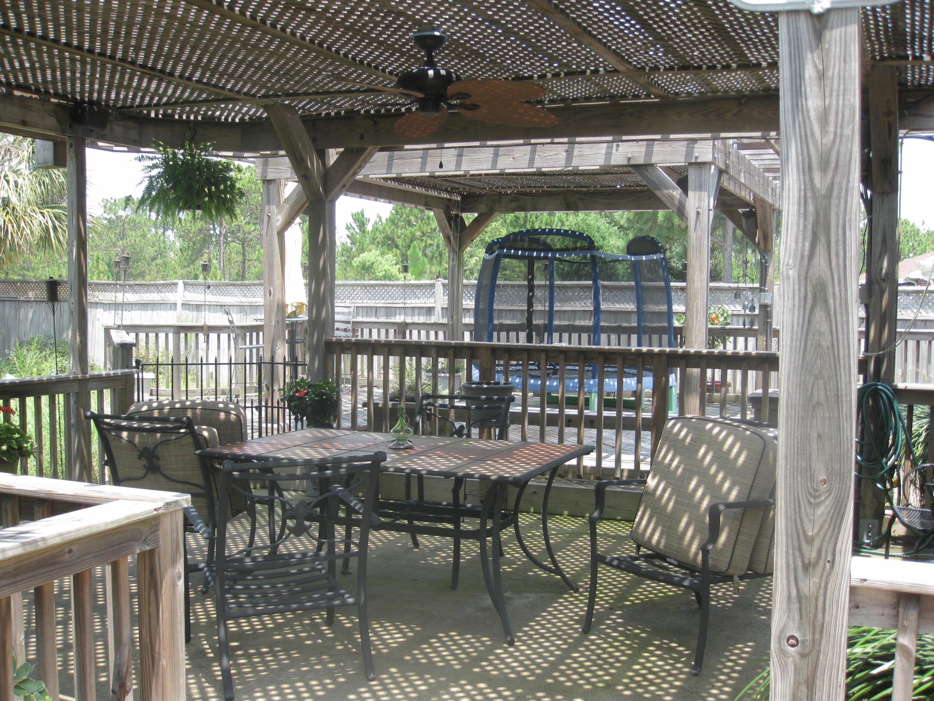 ASHBERRY WOODS - Residential