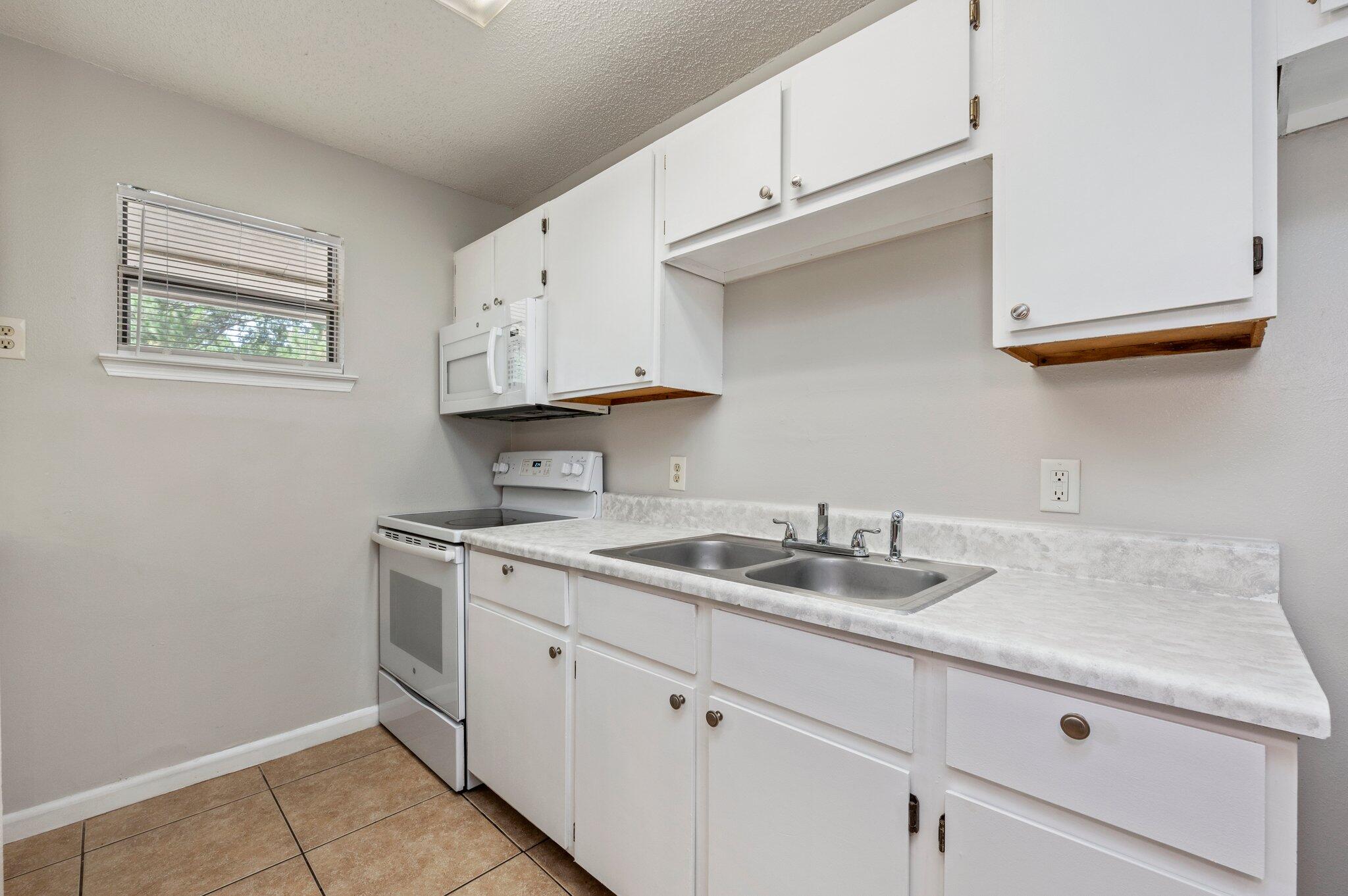 OAKLAND ADDN - Residential Lease