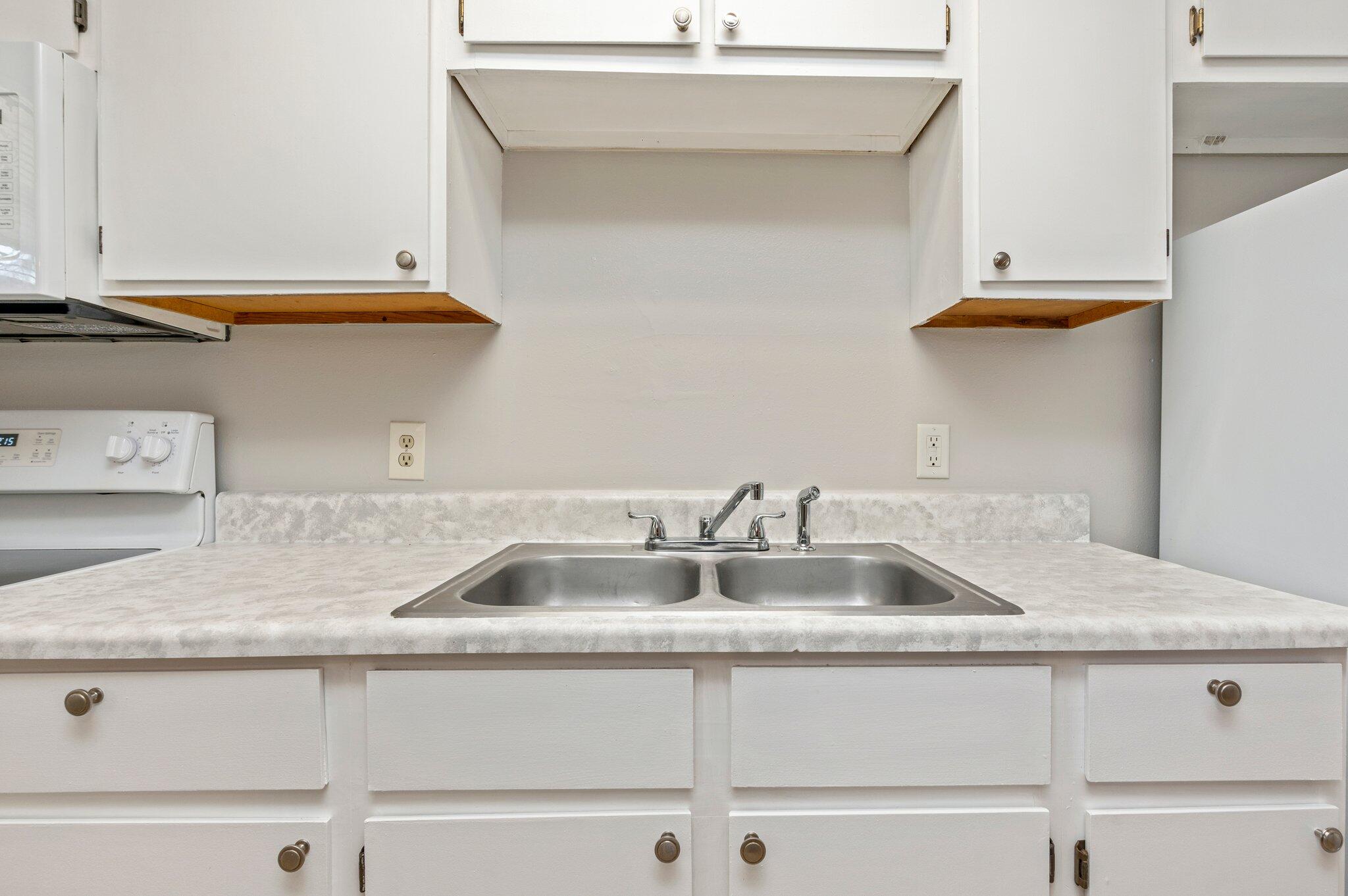 OAKLAND ADDN - Residential Lease