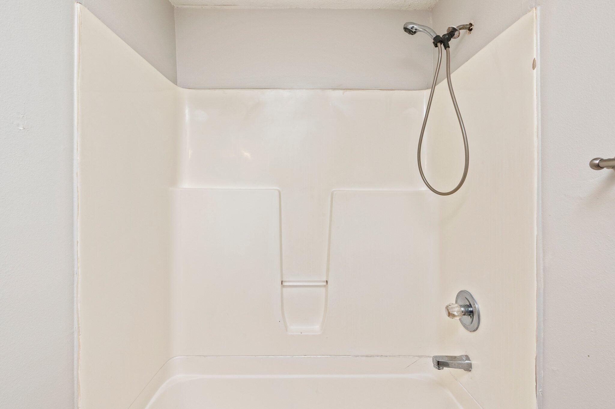 OAKLAND ADDN - Residential Lease