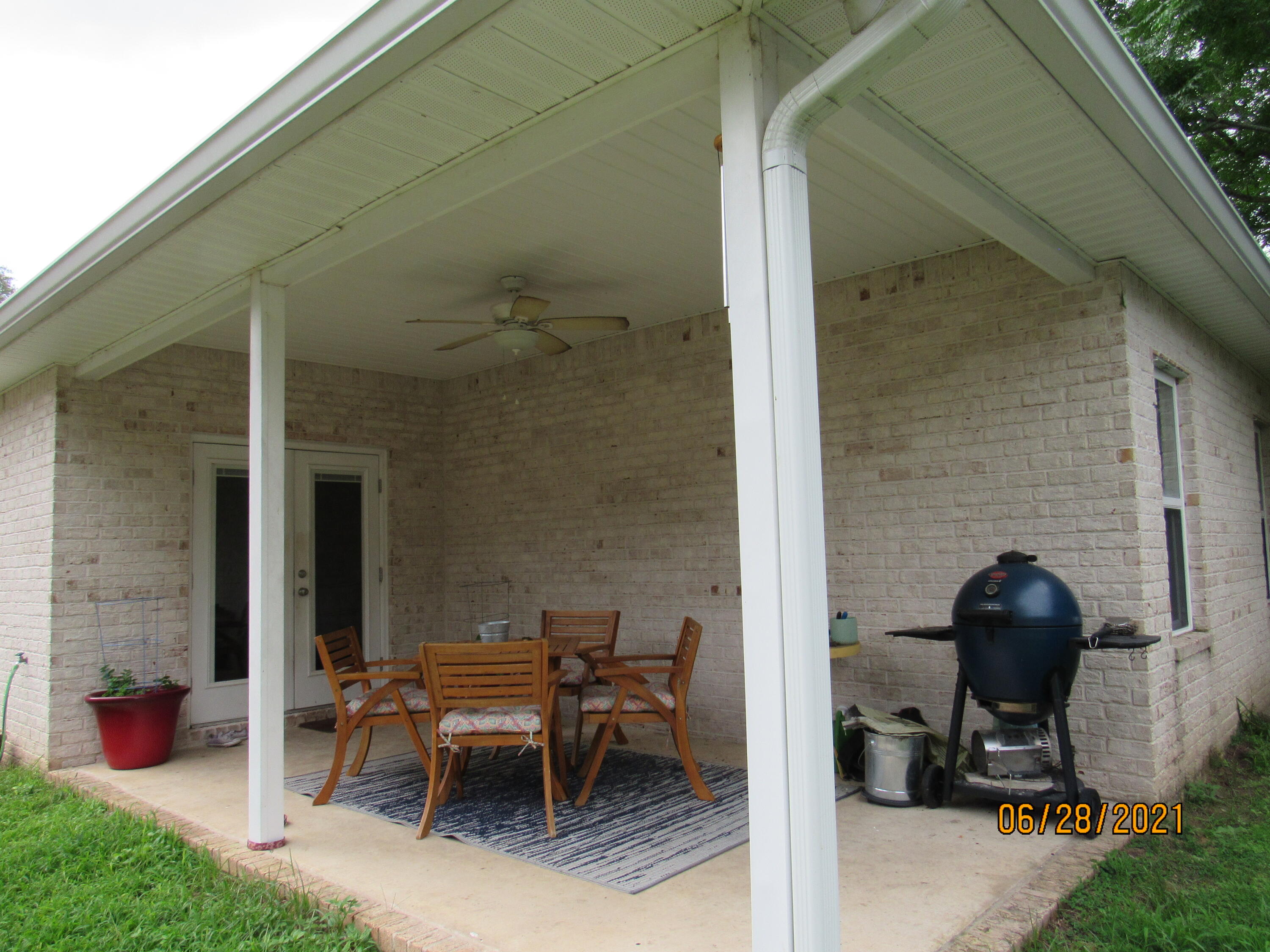 UNRECORDED SUBDIVISION - Residential Lease