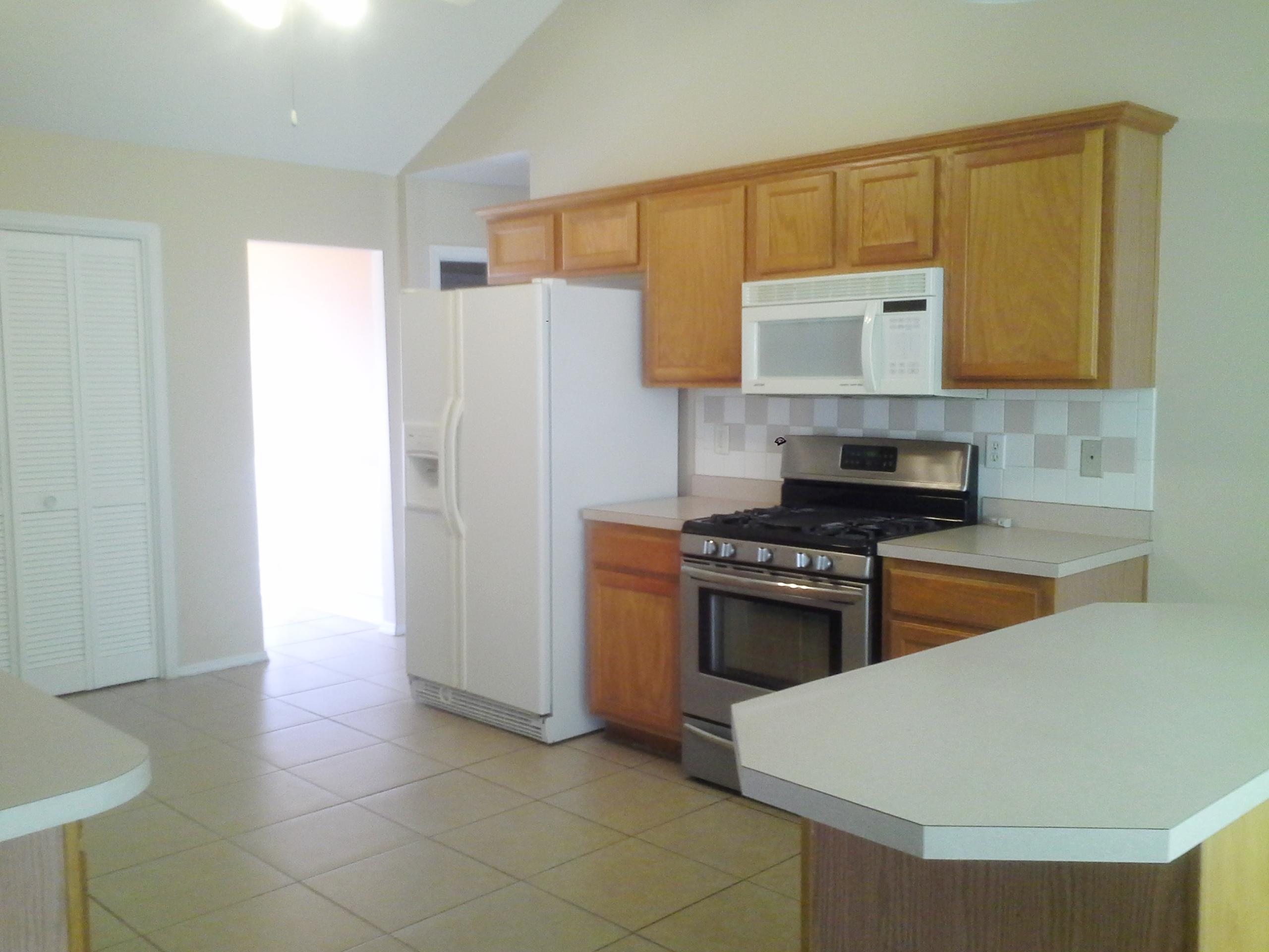 RIVERCHASE S/D PH 3 - Residential Lease