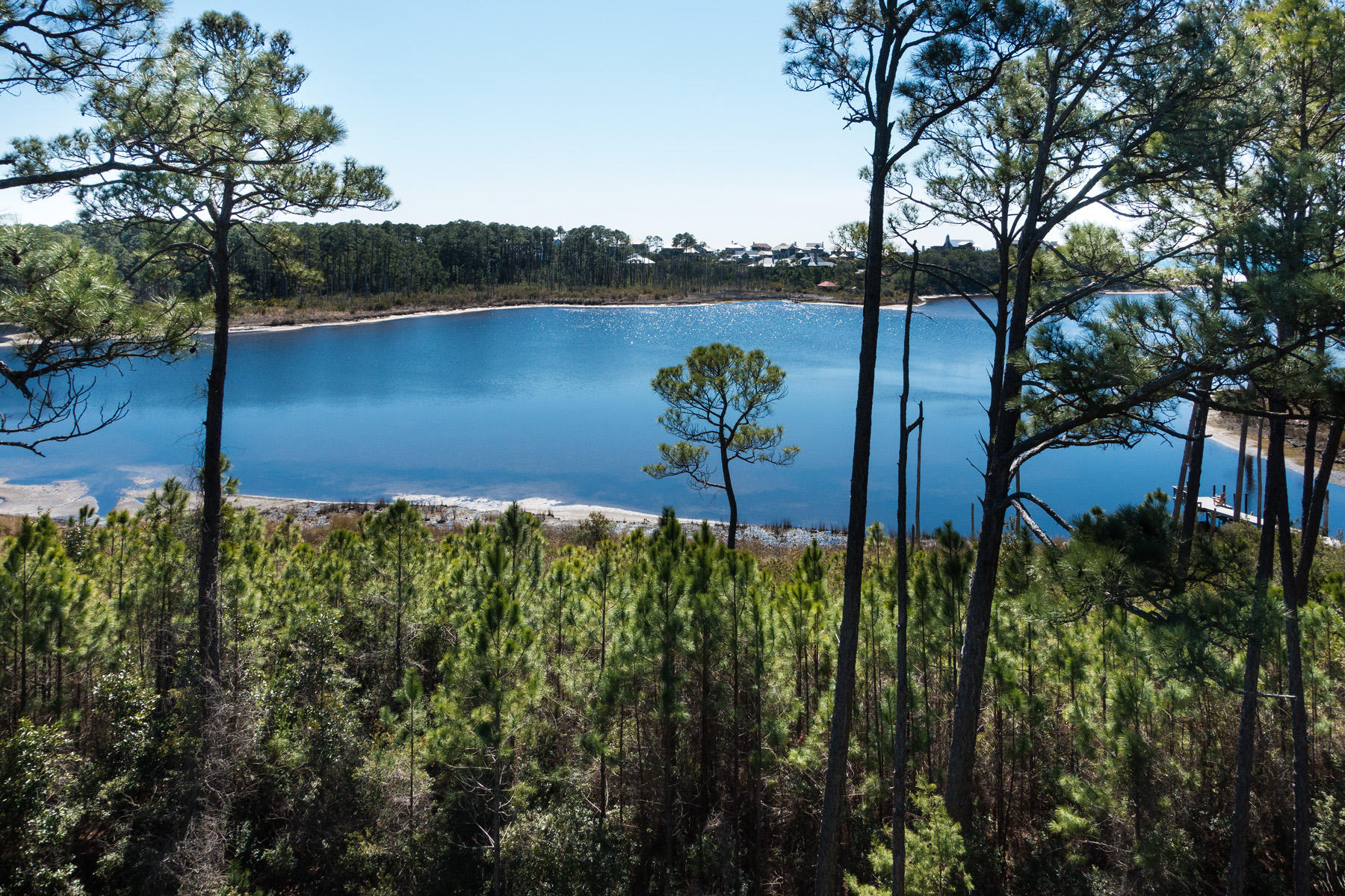 CRESCENT CAYE - Land