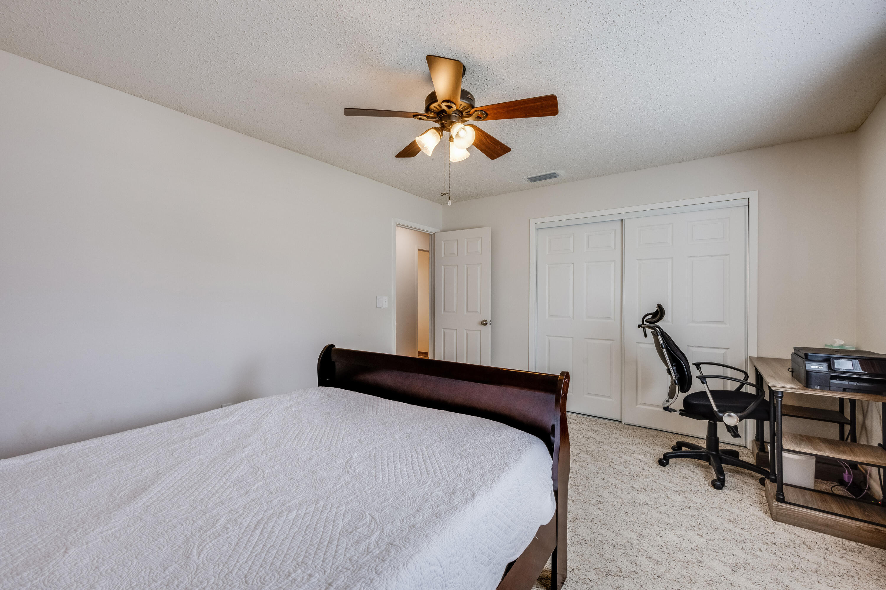 VALPARAISO PINECREST 6 - Residential