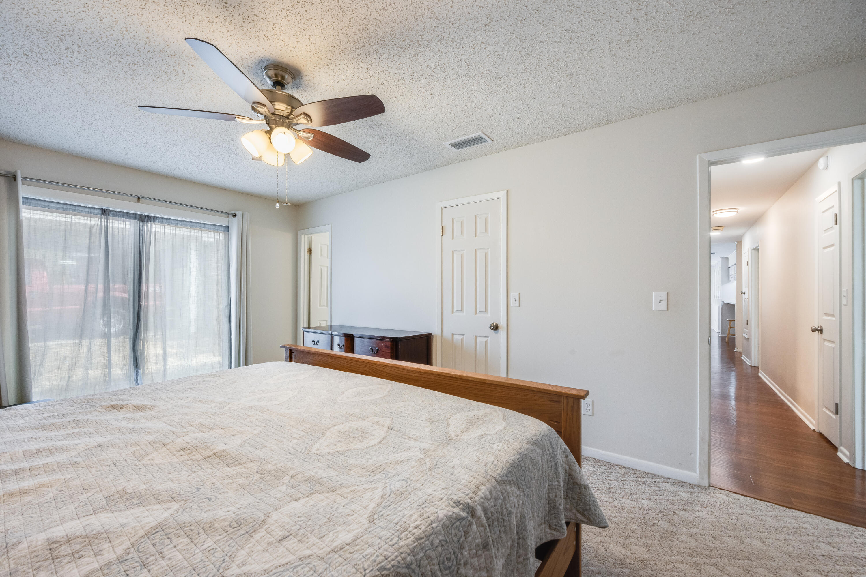 VALPARAISO PINECREST 6 - Residential