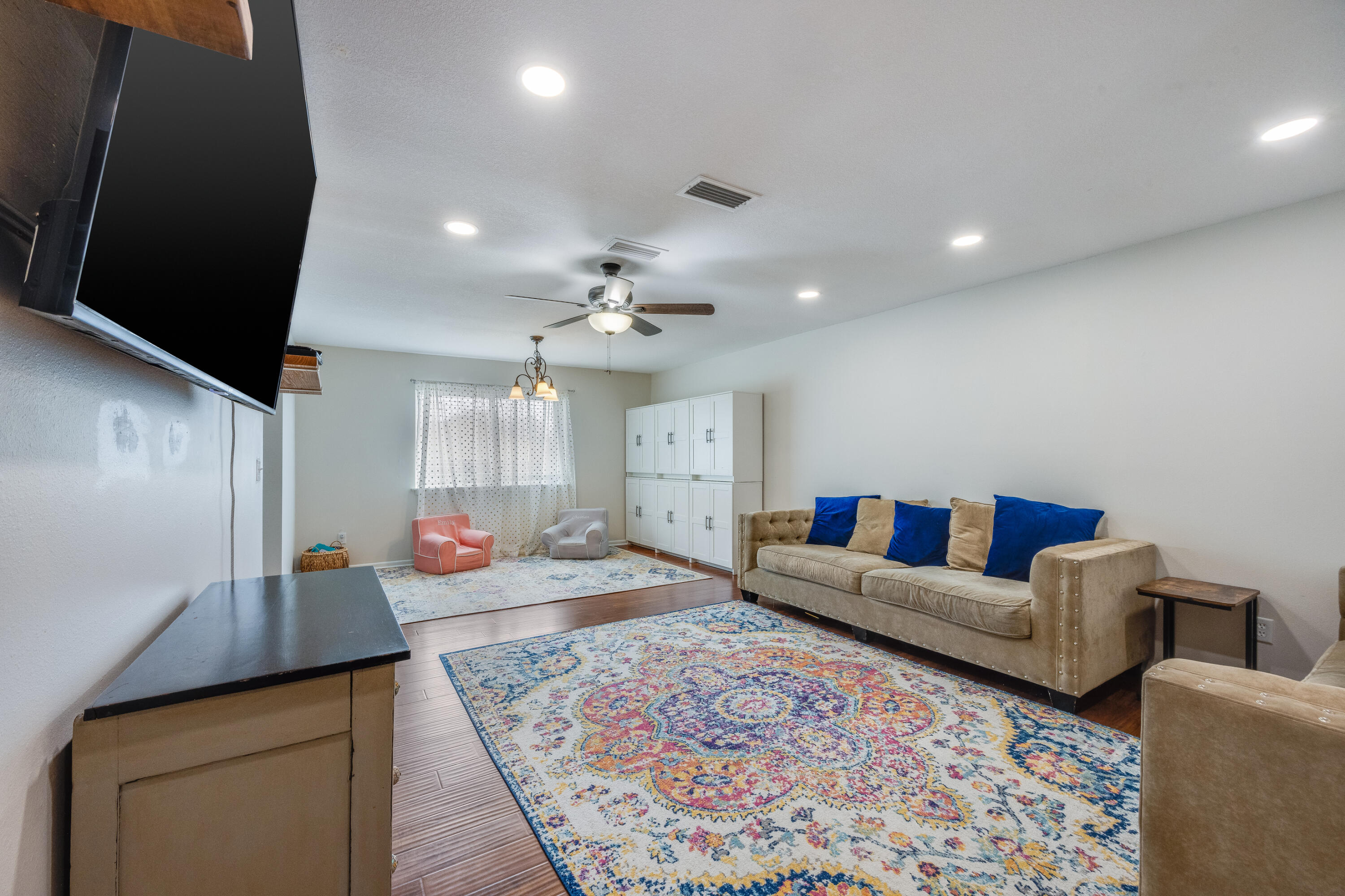 VALPARAISO PINECREST 6 - Residential