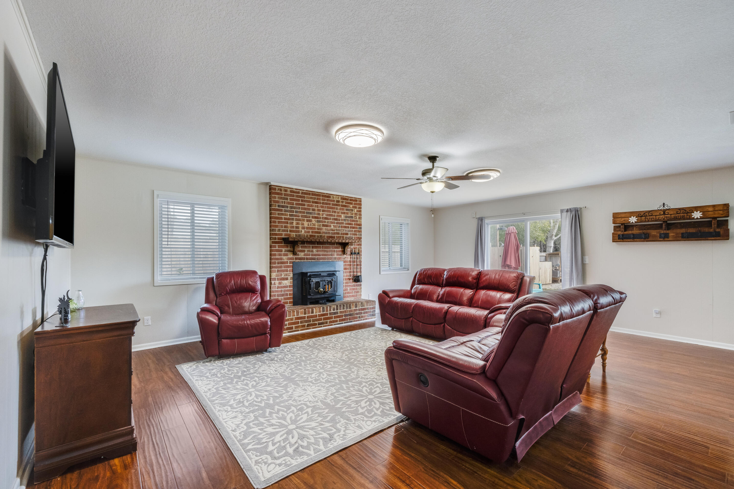 VALPARAISO PINECREST 6 - Residential