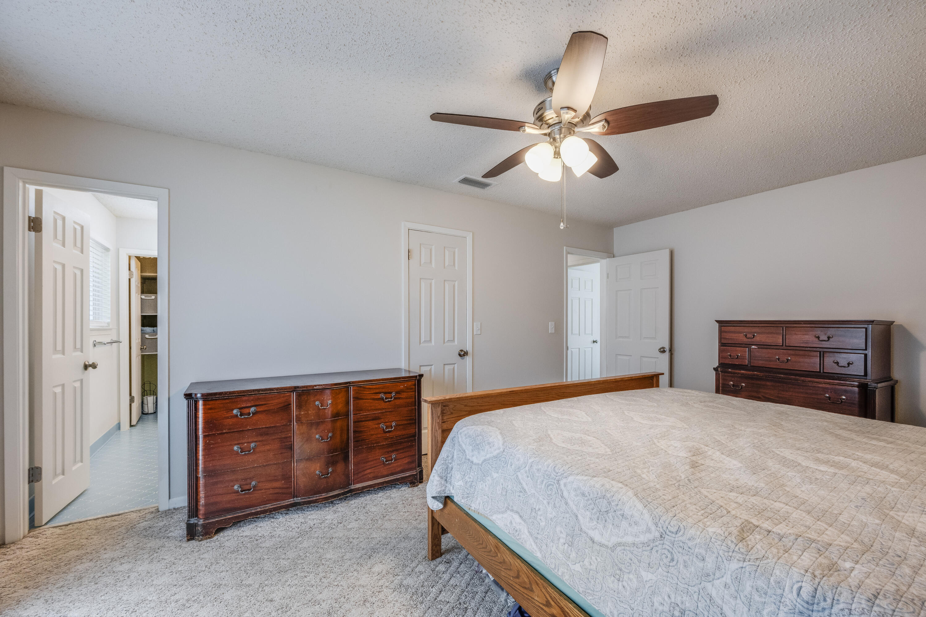 VALPARAISO PINECREST 6 - Residential