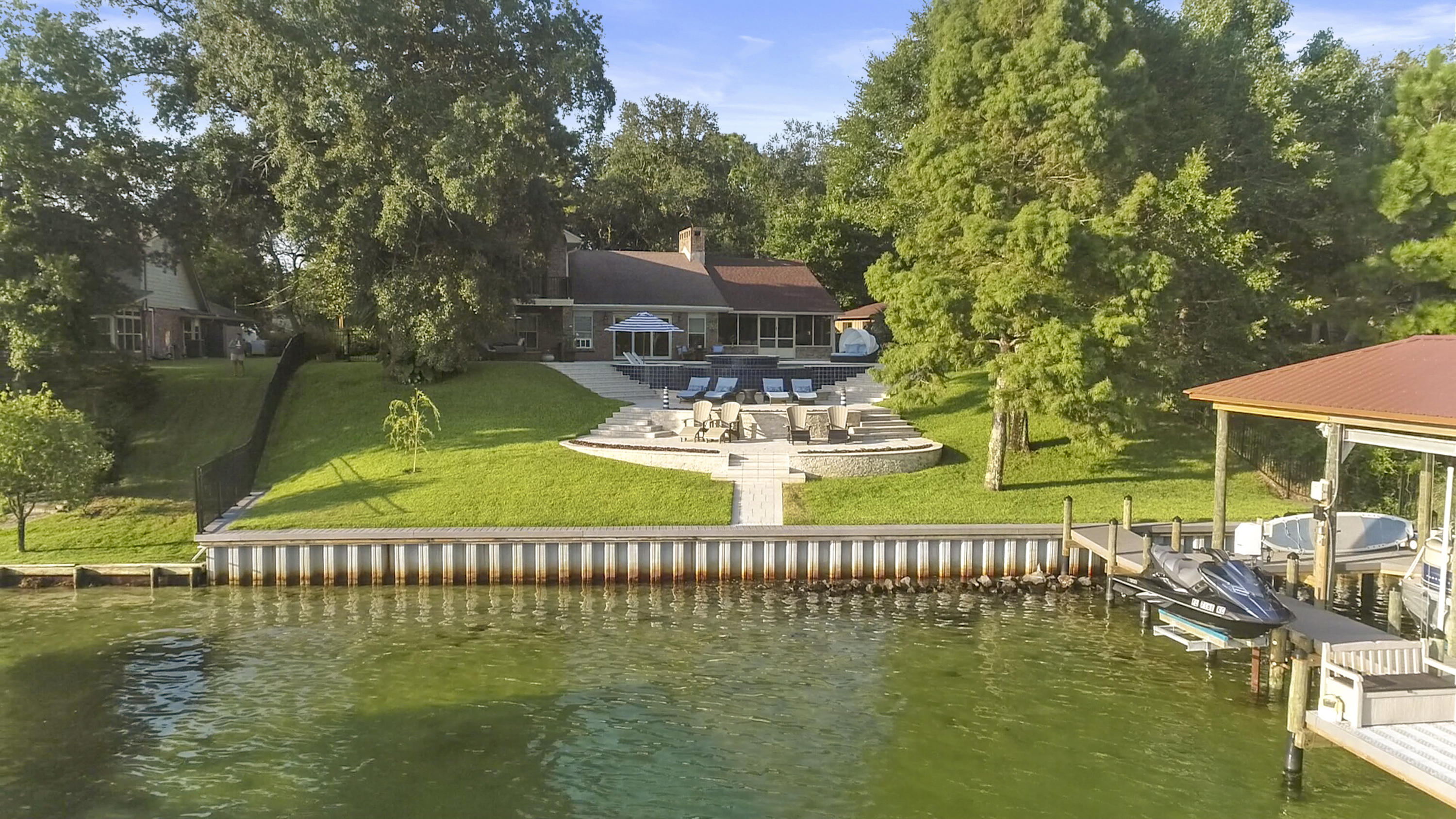 BAYOU POQUITO - Residential