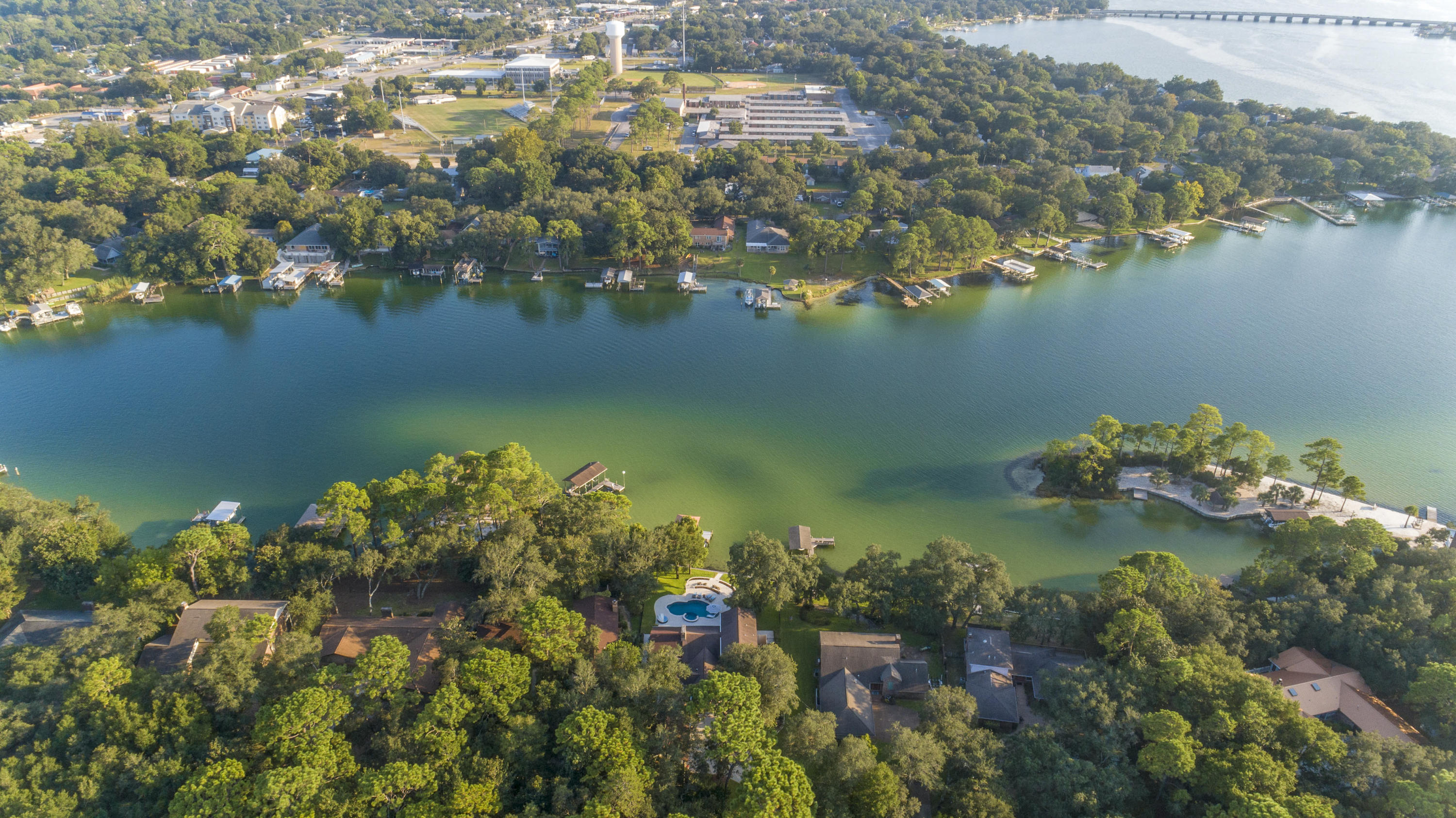 BAYOU POQUITO - Residential