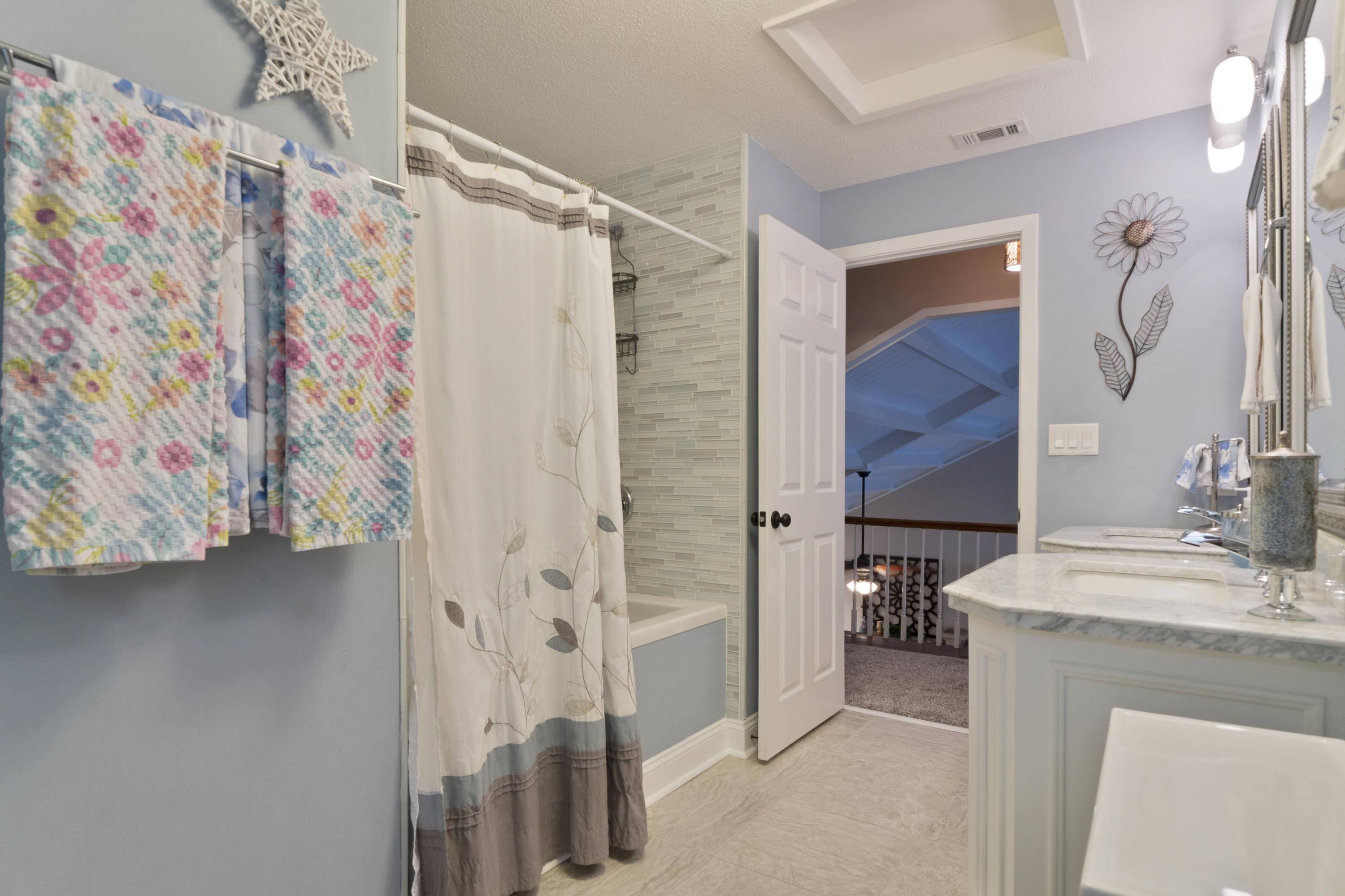 BAYOU POQUITO - Residential