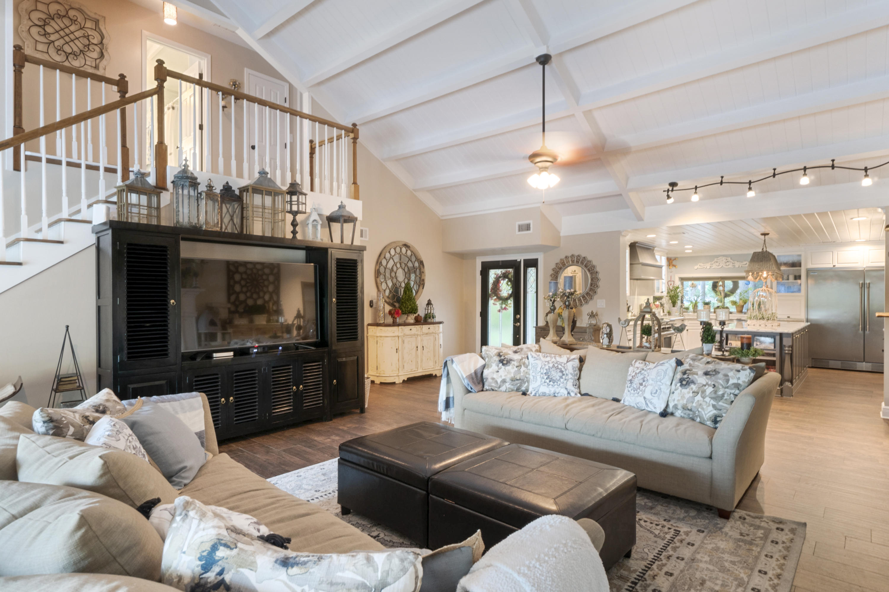 BAYOU POQUITO - Residential