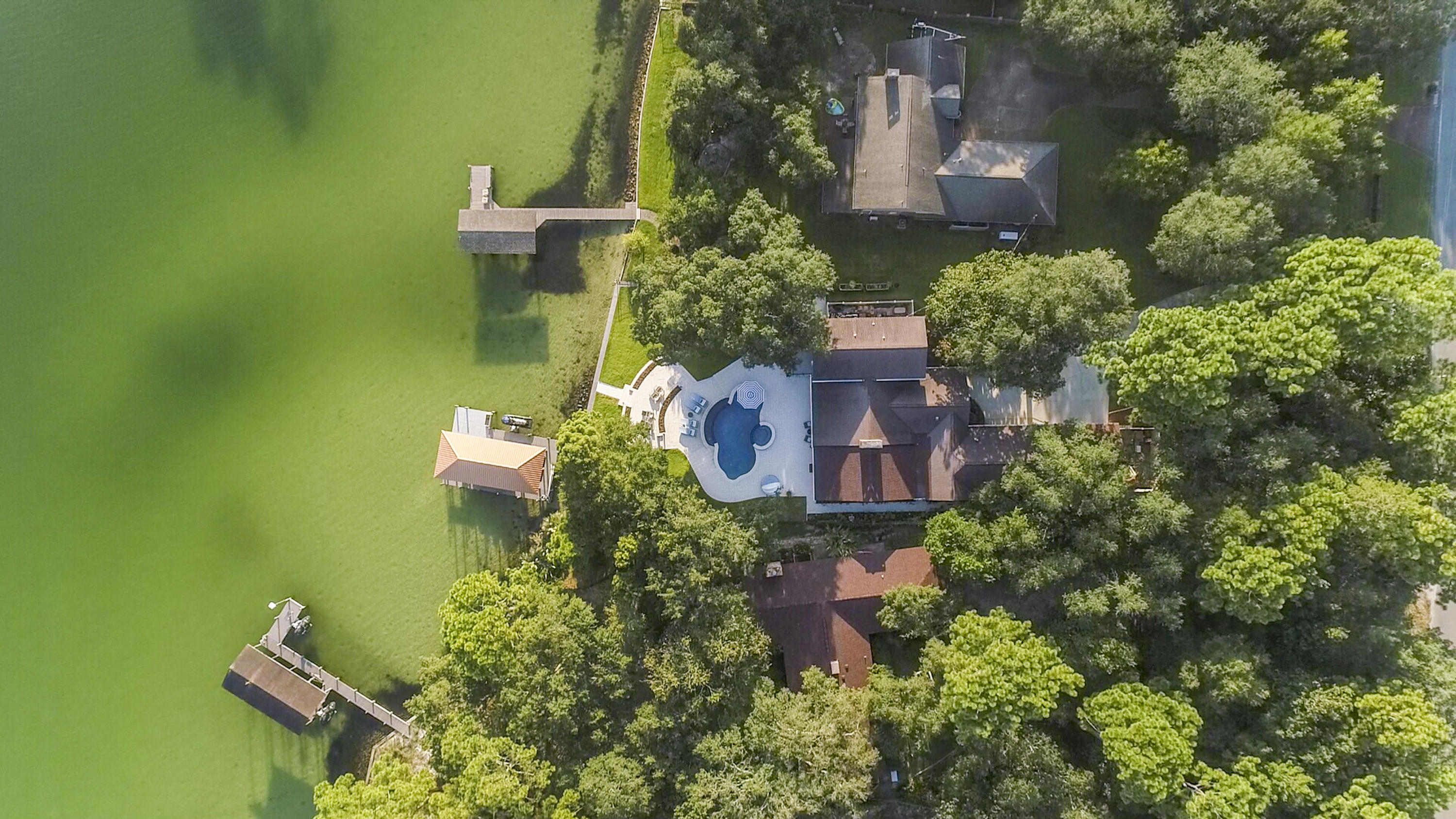 BAYOU POQUITO - Residential