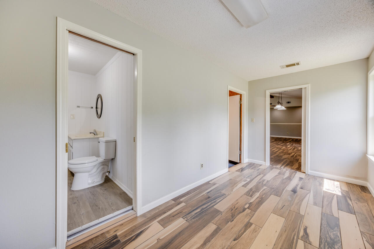 BAKER HEIGHTS - Residential