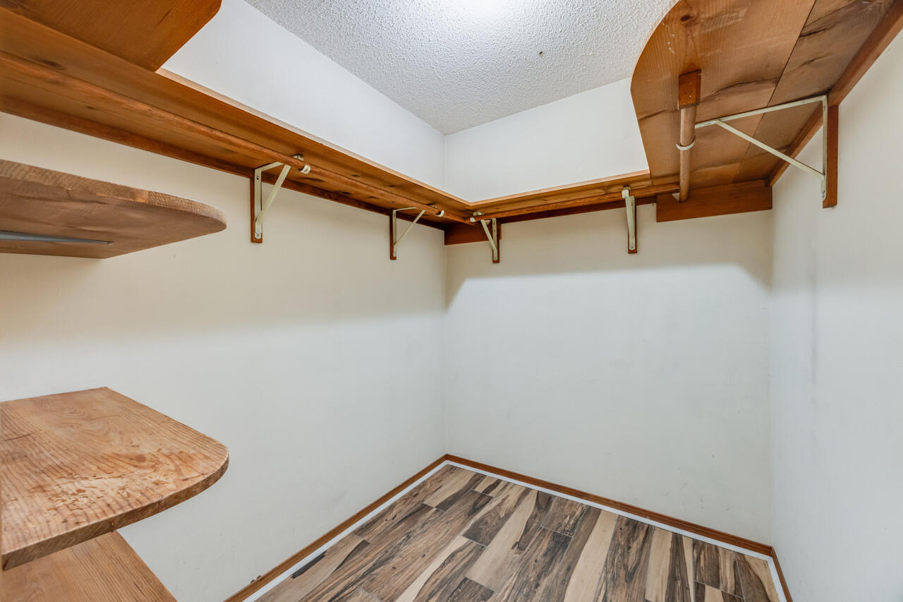 BAKER HEIGHTS - Residential